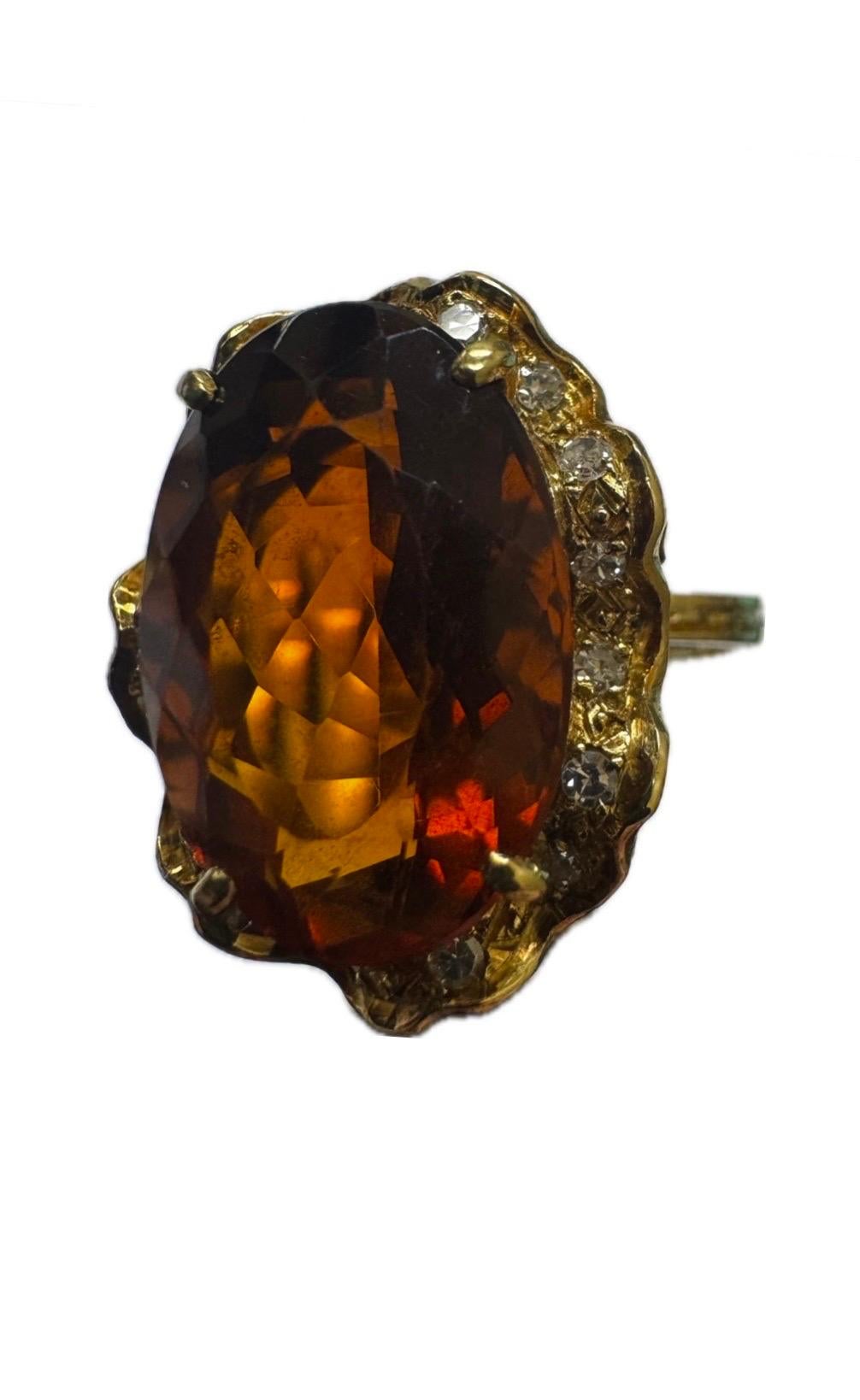 Bague en or jaune 18K Halo Diamond 10 Carat Oval Madeira Citrine Neuf - En vente à Los Angeles, CA