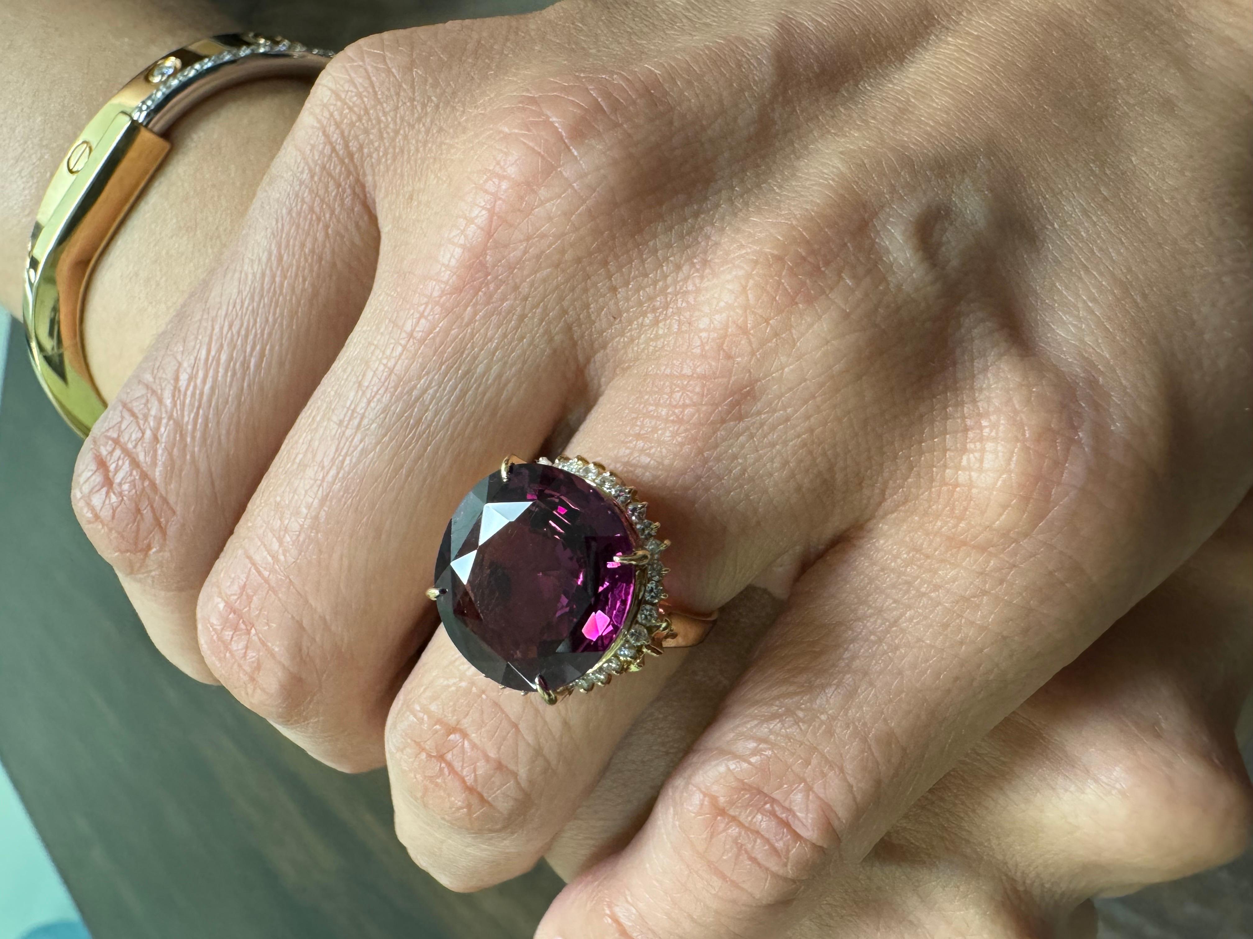 18K Yellow Gold Halo Diamond 11.66 Carat Rhodolite Garnet Ring For Sale 6
