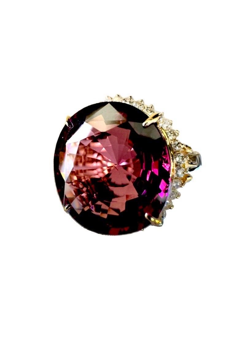 18K Yellow Gold Halo Diamond 11.66 Carat Rhodolite Garnet Ring In New Condition For Sale In Los Angeles, CA