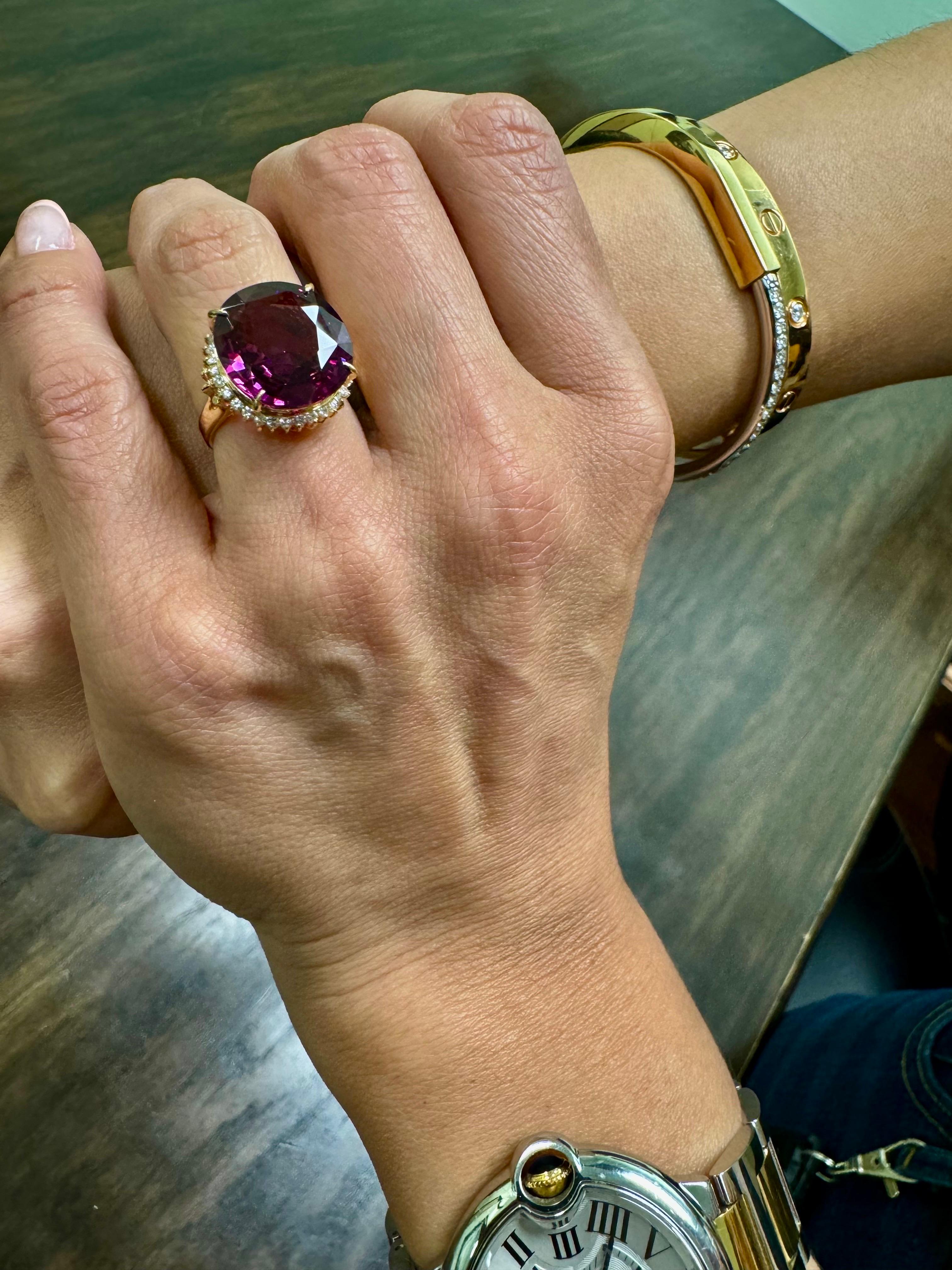 18K Yellow Gold Halo Diamond 11.66 Carat Rhodolite Garnet Ring For Sale 2