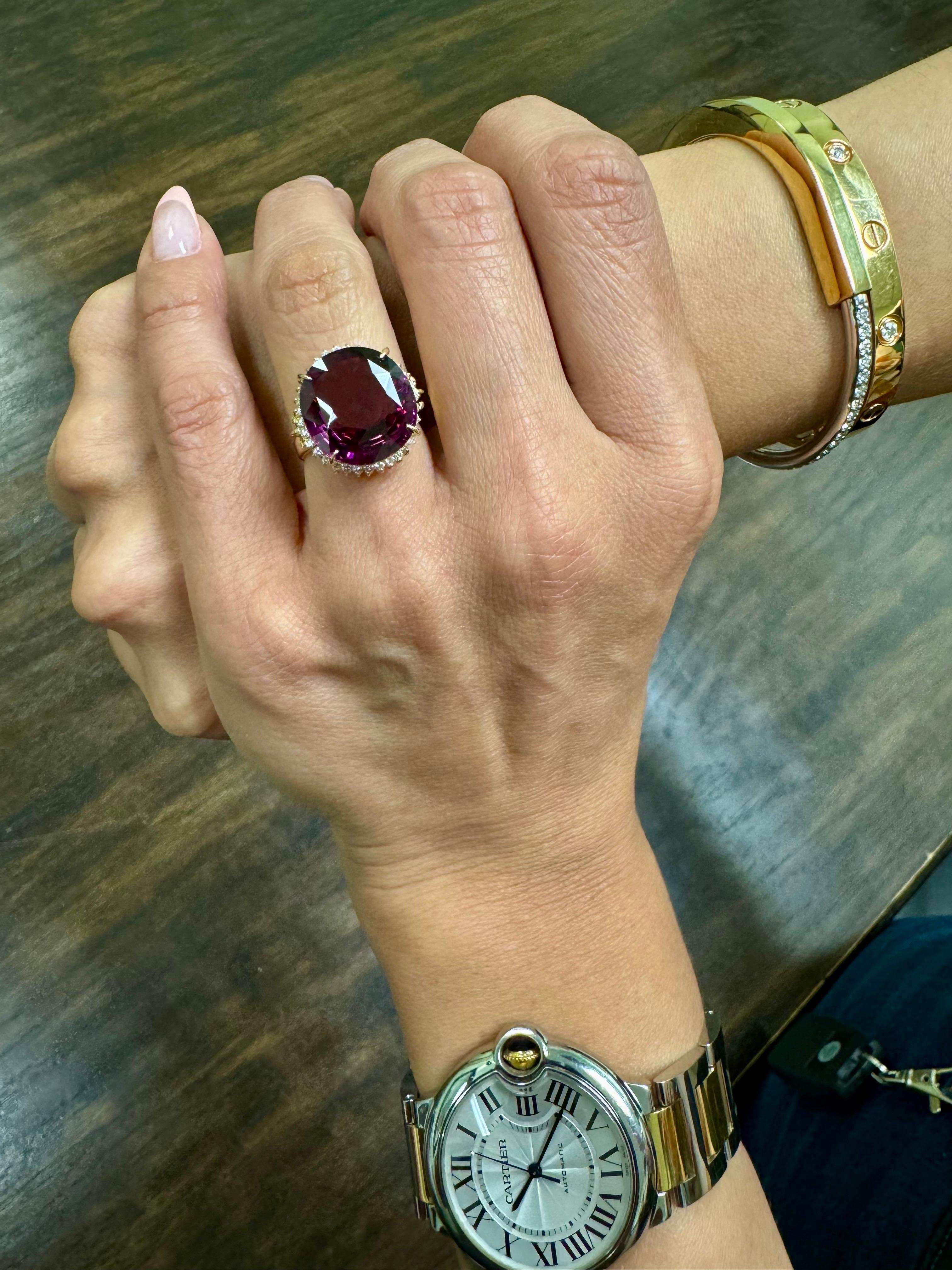 18K Yellow Gold Halo Diamond 11.66 Carat Rhodolite Garnet Ring For Sale 3