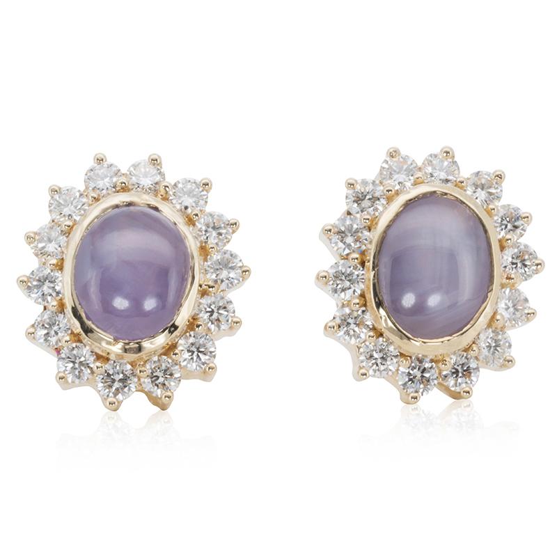 A beautiful pair of earrings with a dazzling 3 carat natural sapphires. It has 0.9 carat of side diamonds which add more to its elegance. The jewelry is made of 18k yellow gold with a high quality polish. It comes with a fancy jewelry box.

2