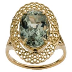 Classic Design 18K Yellow Gold Halo Ring w/ Green Quartz