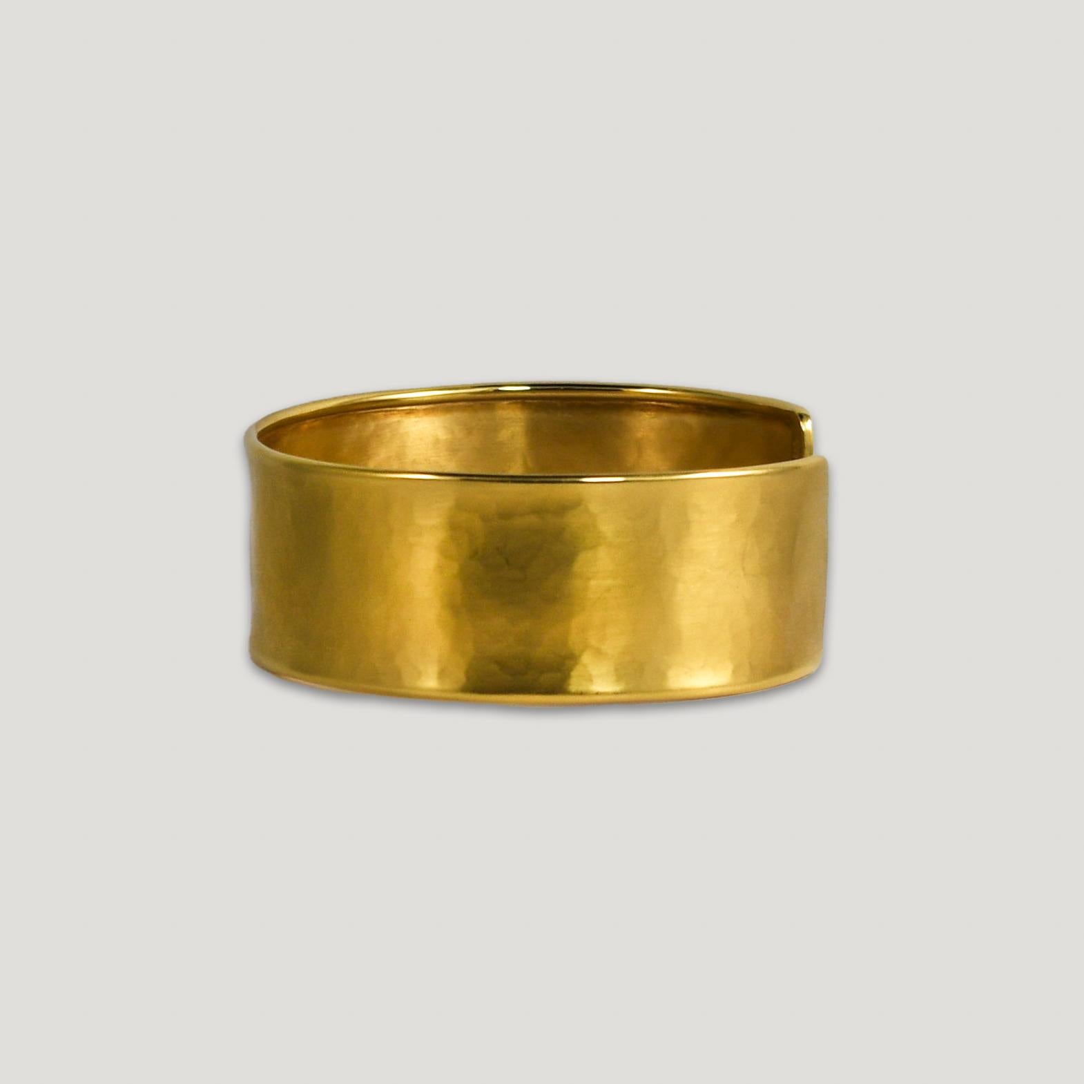 18 Karat Gelbgold Armband mit Hammer-Finish 19,8 g 1