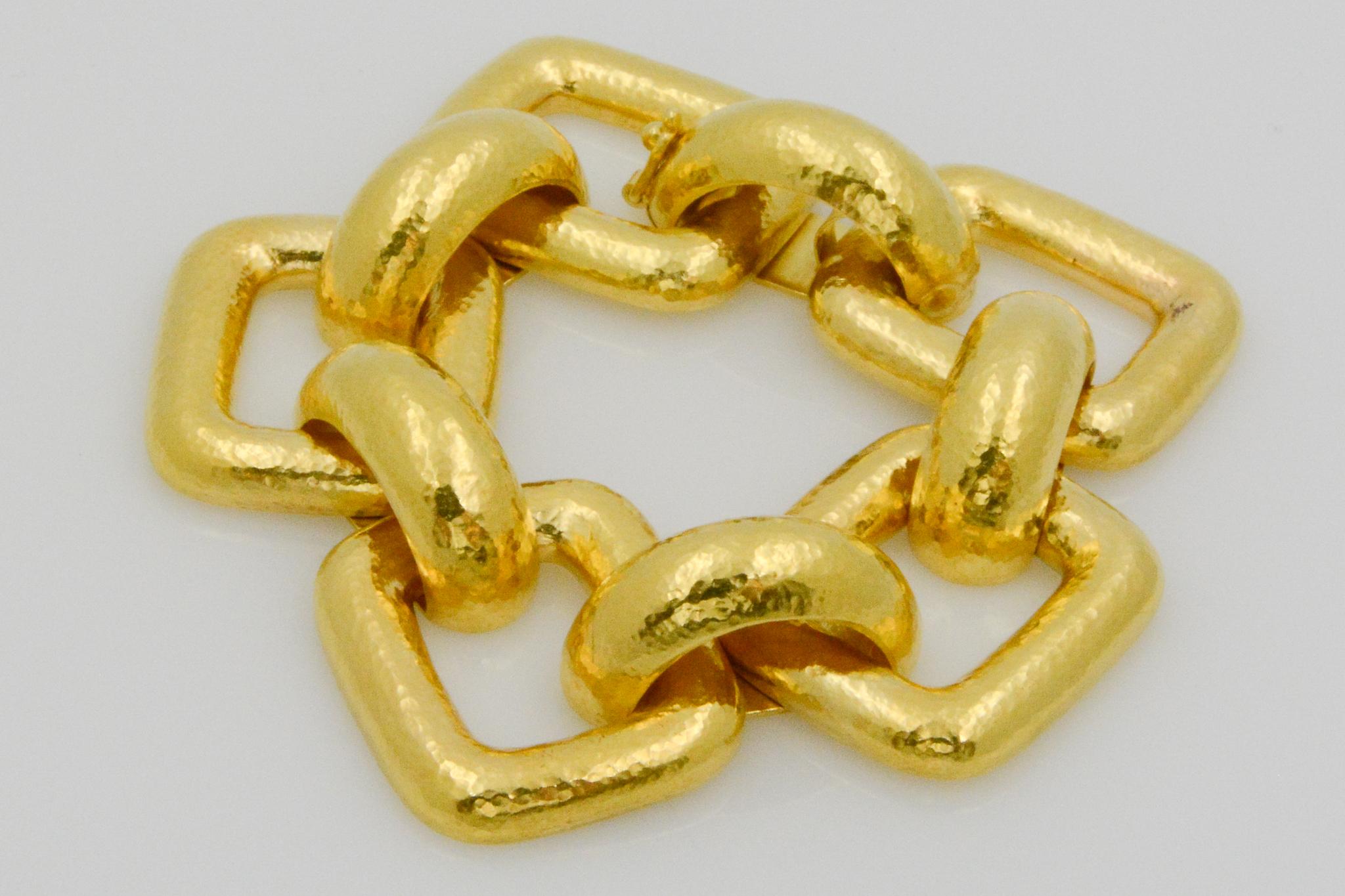 Elizabeth Locke 18 Karat Yellow Gold Hammered Rectangular Link Bracelet 2