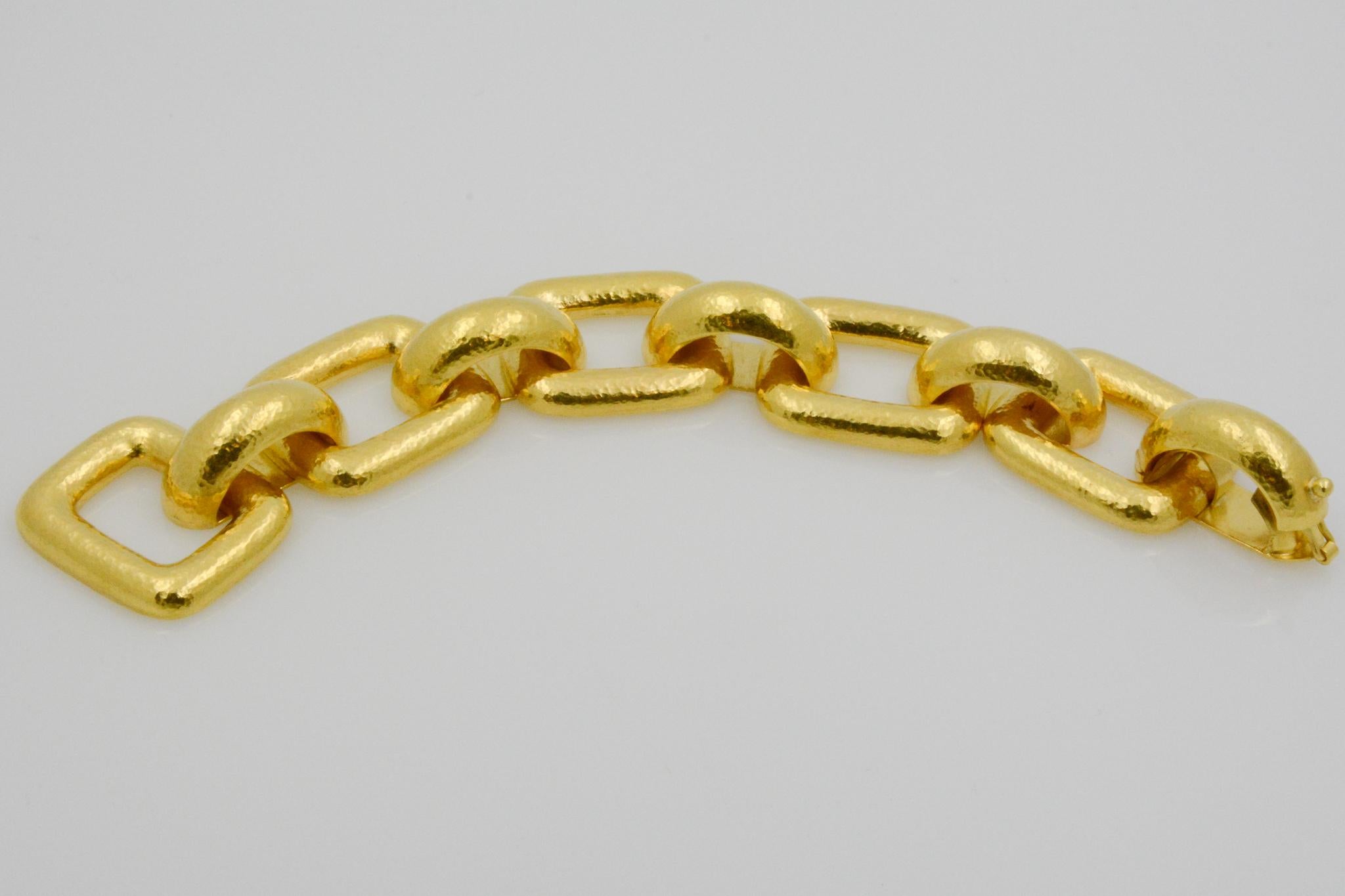 Elizabeth Locke 18 Karat Yellow Gold Hammered Rectangular Link Bracelet 3