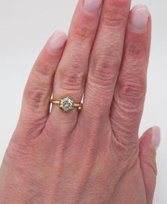 18k Yellow Gold Hammered Finished Diamond Ring