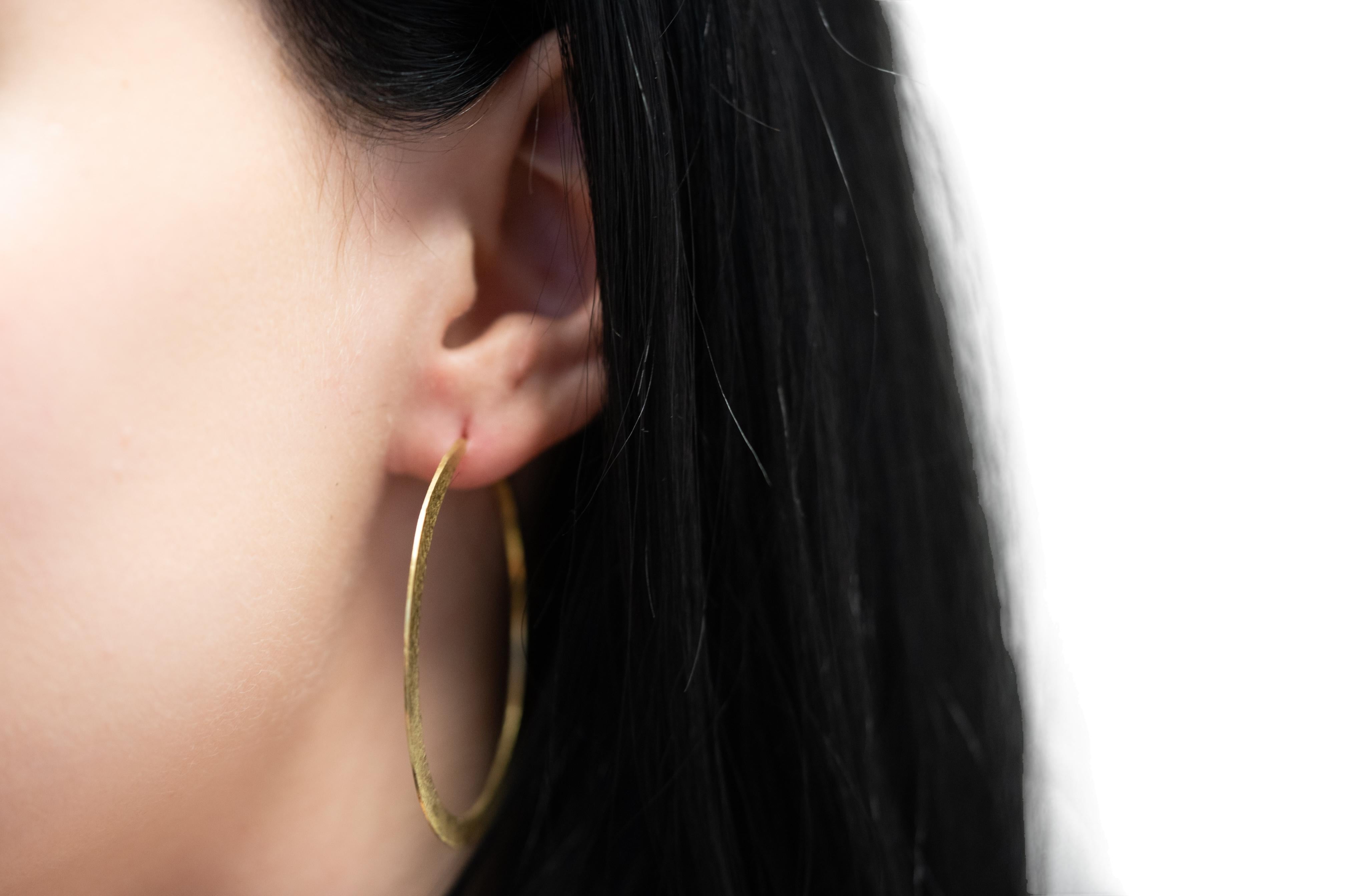 Boucles d'oreilles en or jaune 18k Hammer Boca Raton en vente 4
