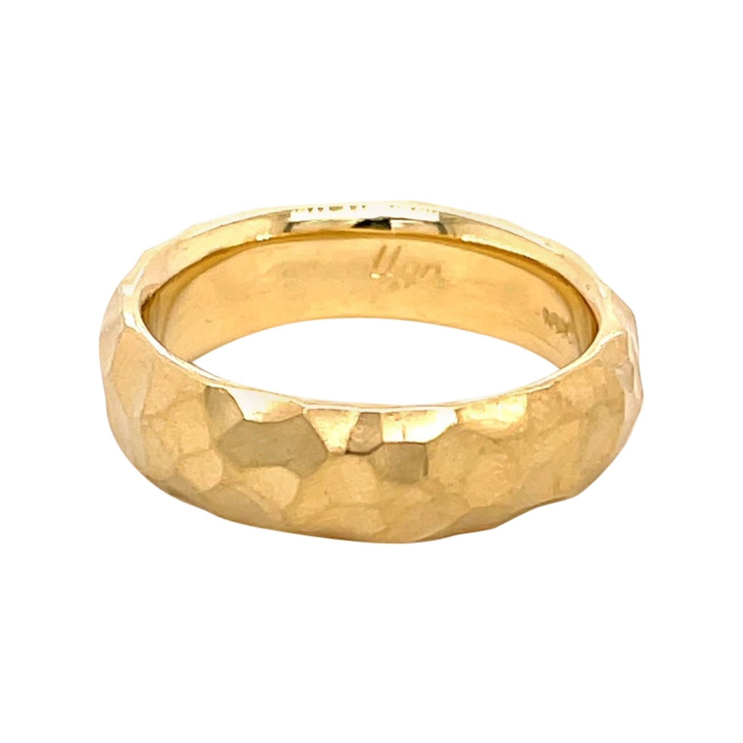 18k Yellow Gold Hammered Men's Band