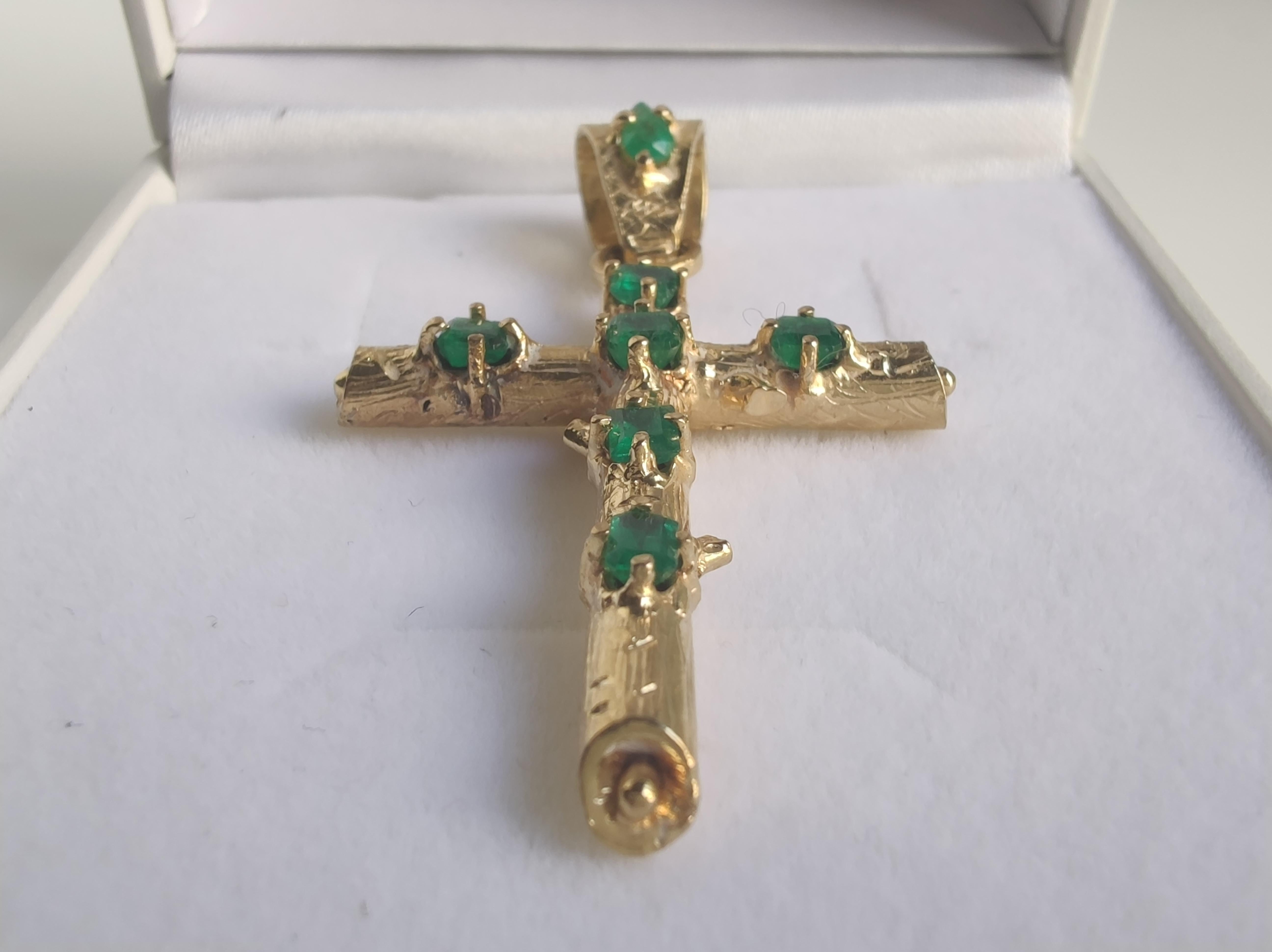 18K Yellow Gold Handmade Cross Pendant with  2.04 ct Emeralds - Unique Jewel For Sale 6