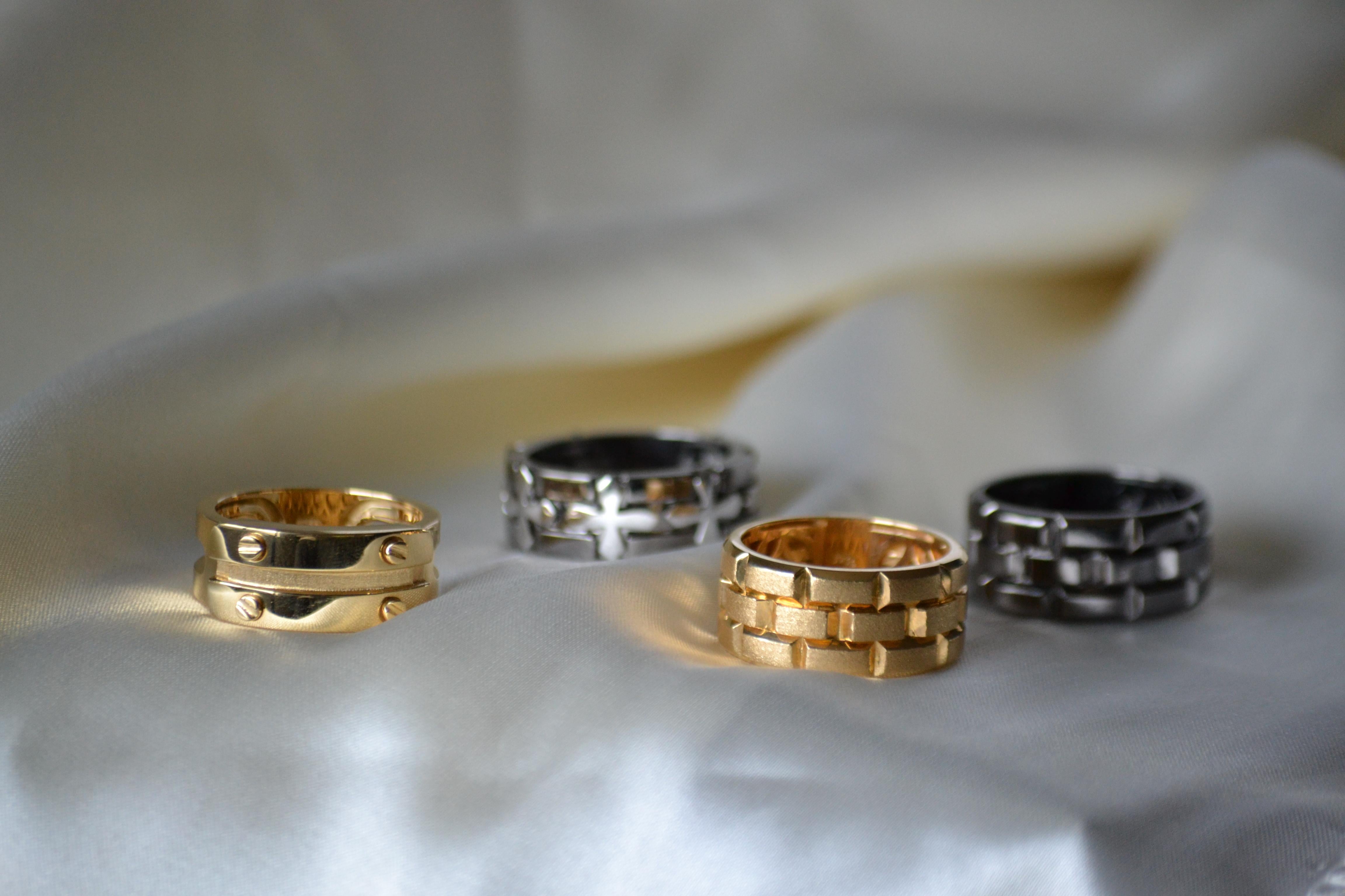 Bague en or jaune 18K avec quincaillerie en vente 2