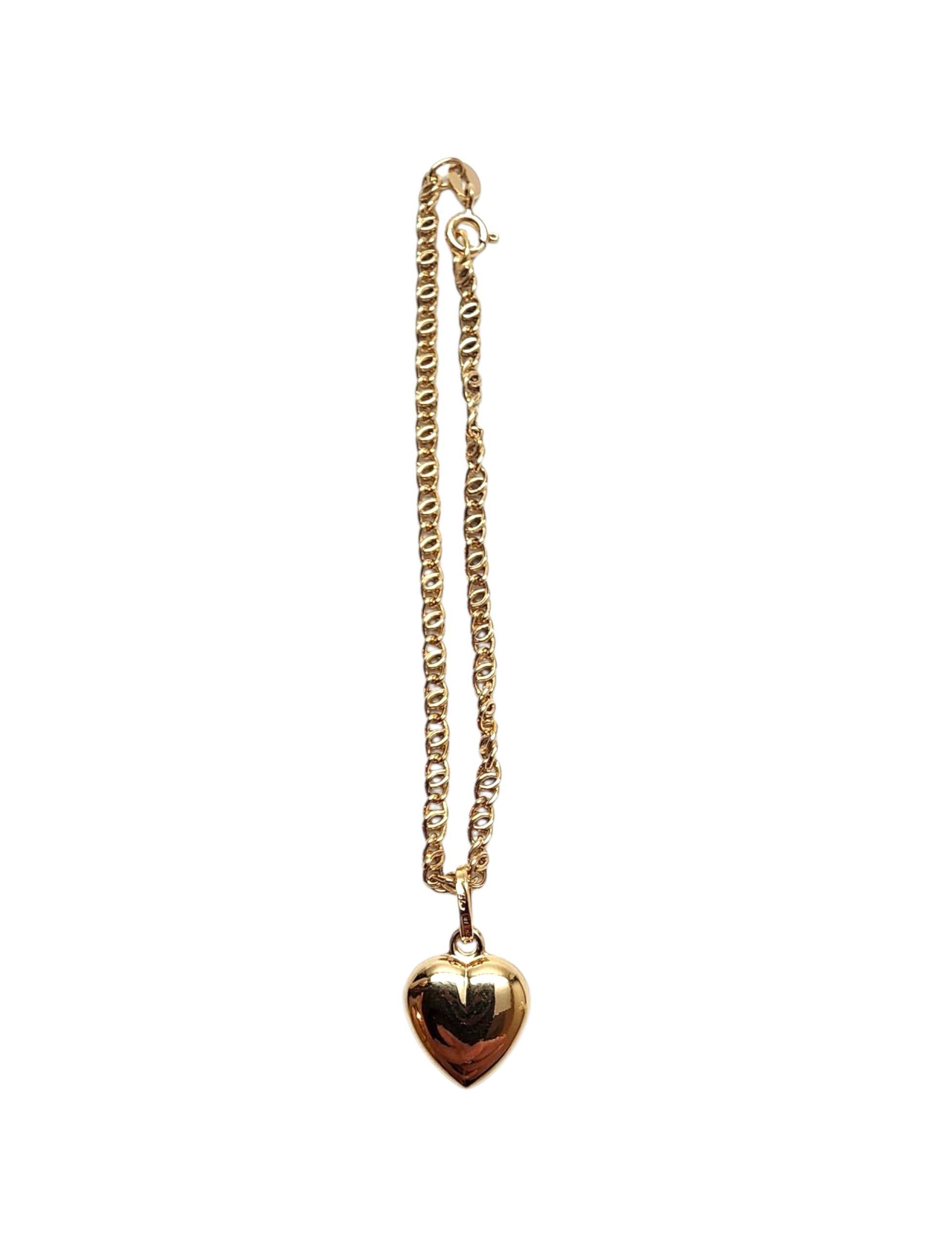 18K Yellow Gold Heart Bracelet #22805 In Good Condition For Sale In Washington Depot, CT