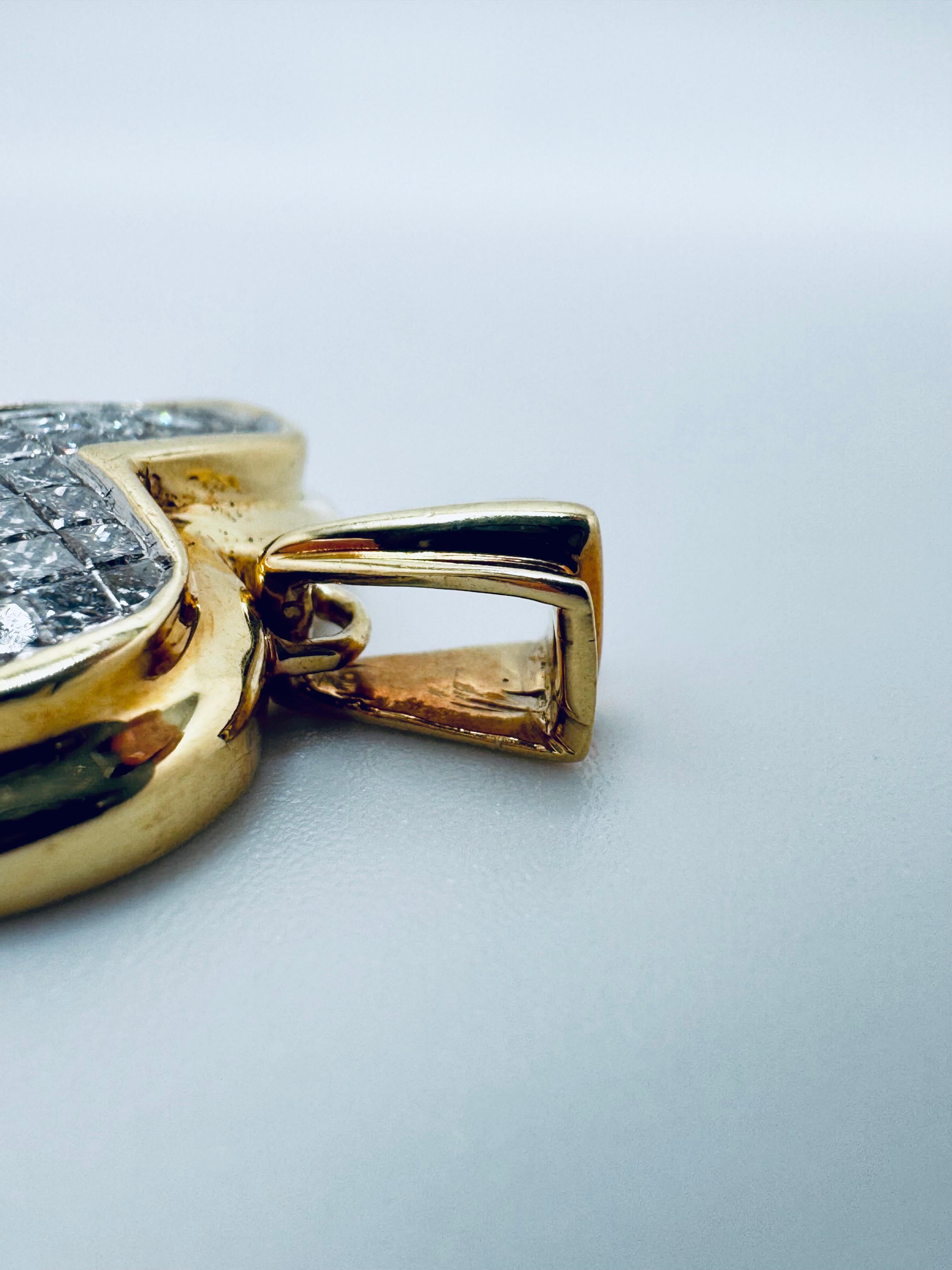 da uomo o donna Ciondolo con diamante a forma di cuore in oro giallo 18K 3,25 CTW in vendita