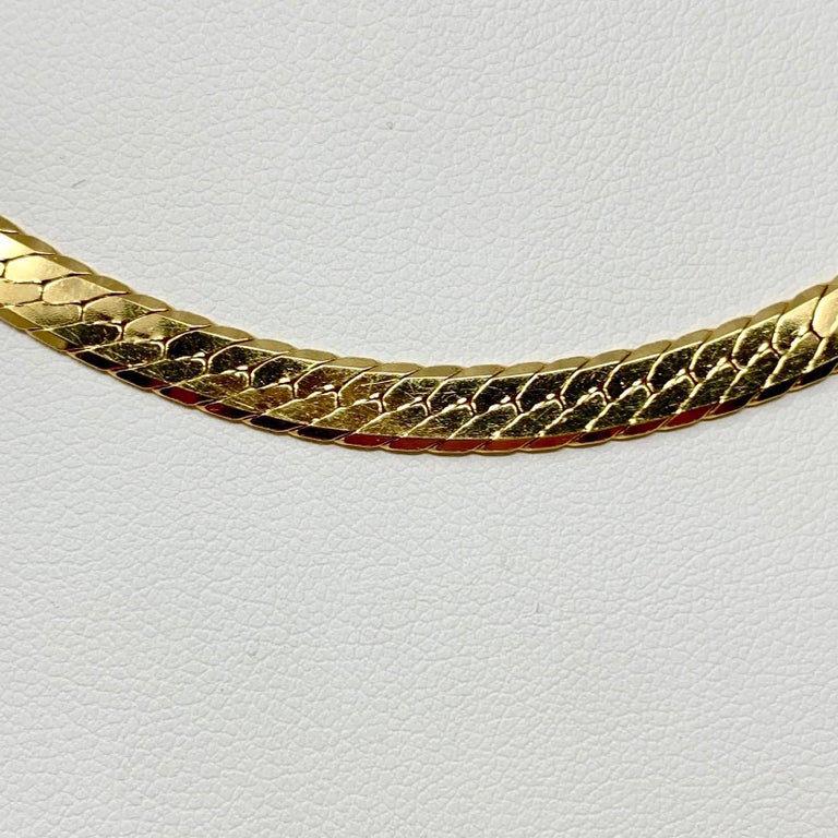 18 Karat Yellow Gold Herringbone Link Chain Necklace For Sale at 1stDibs
