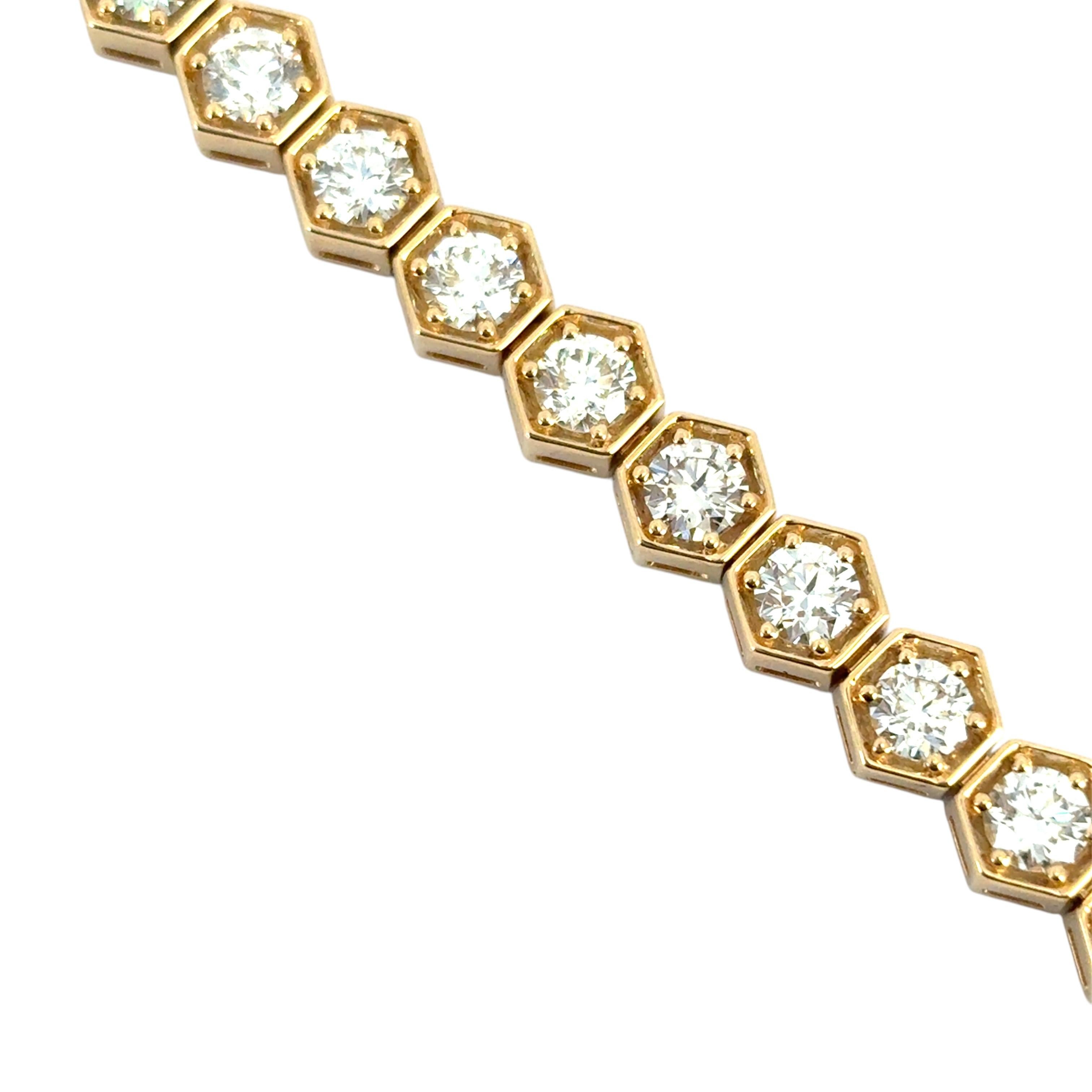 Bracelet tennis en or jaune 18 carats avec lunette hexagonale et diamants ronds naturels de 7,25 carats en vente 7