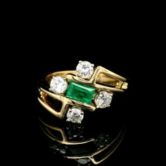18k Yellow Gold High Quality Emerald & Diamond w/ Open Work Sides Cocktail Ring