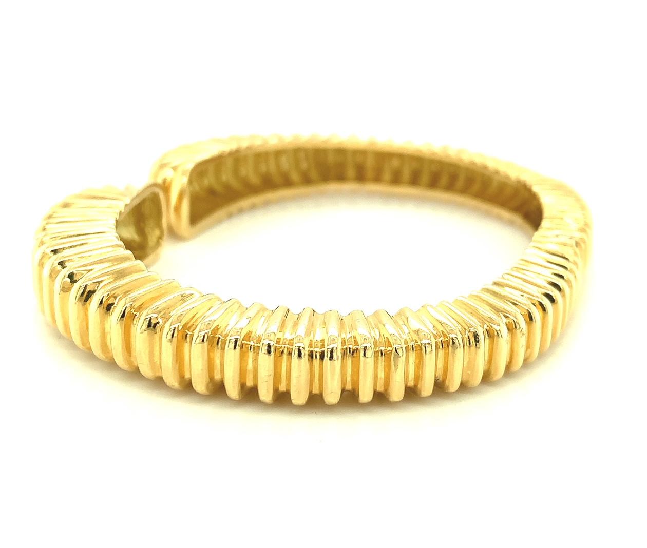 Artisan Hinged Scalloped 18K Yellow Gold Cuff Bracelet For Sale