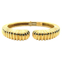 18K Yellow Gold Hinged Bangle Bracelet