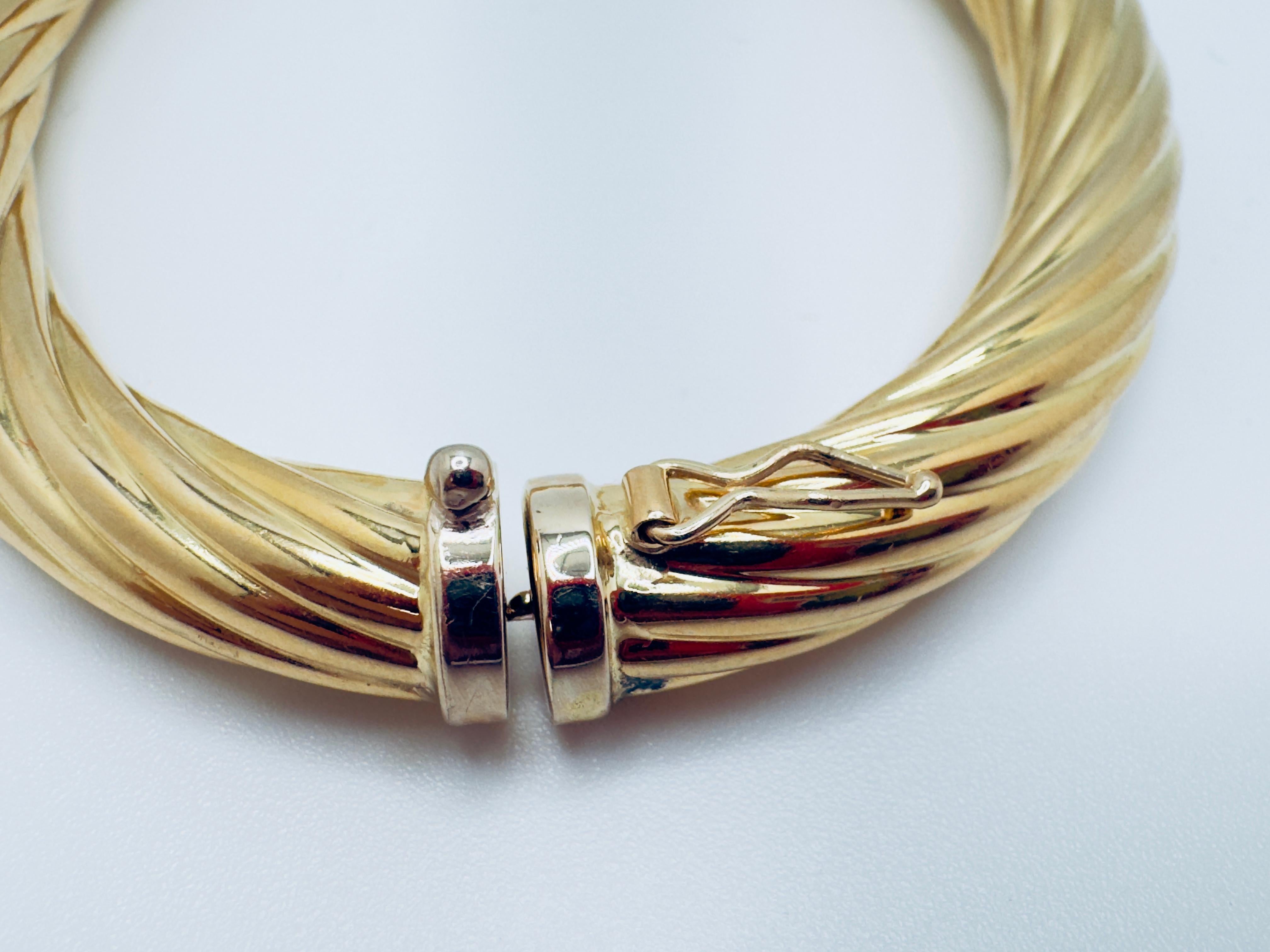 Pulsera brazalete hueca de oro amarillo de 18 quilates en Bueno estado para la venta en Palm Desert, CA