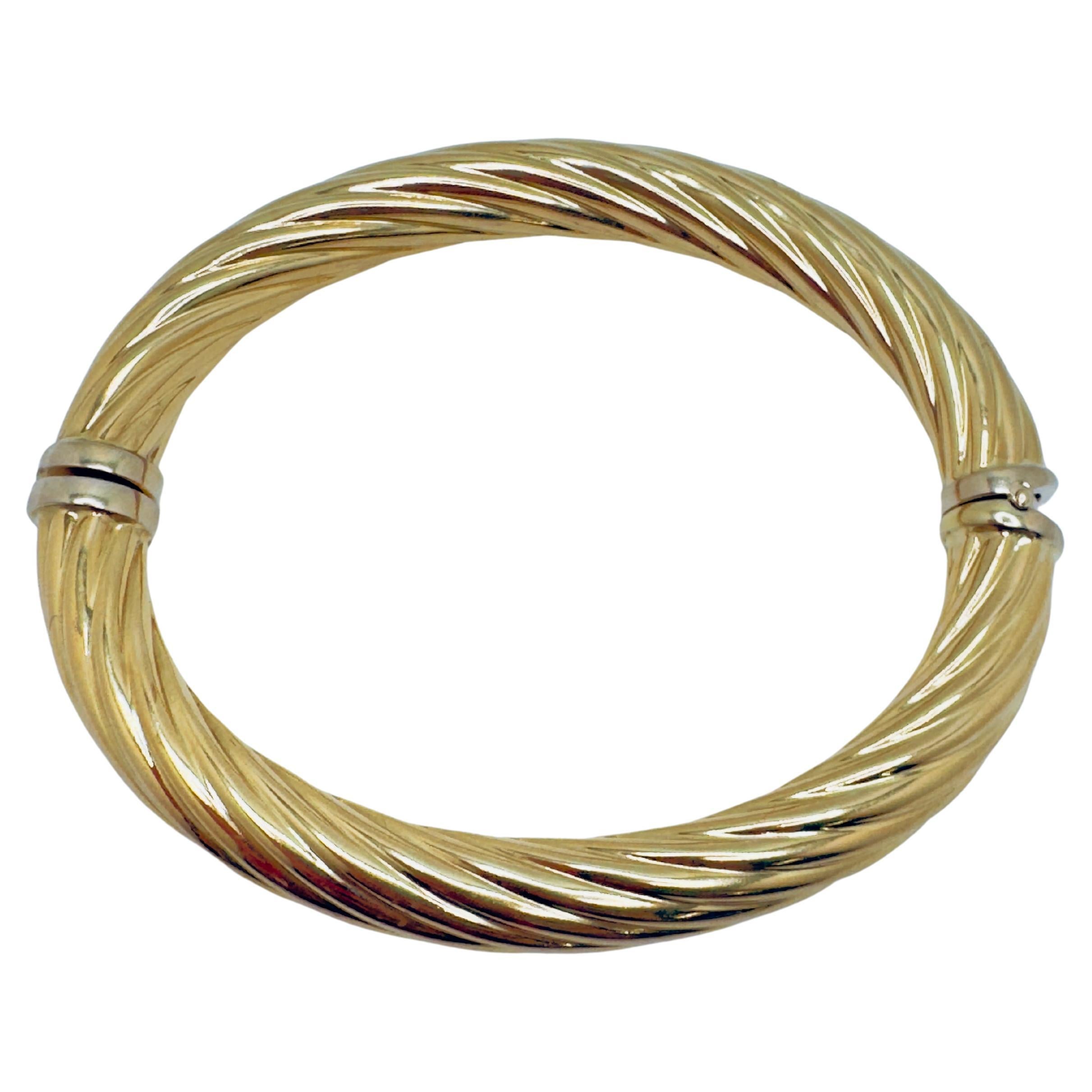 Bracciale a bracciale cavo in oro giallo 18K