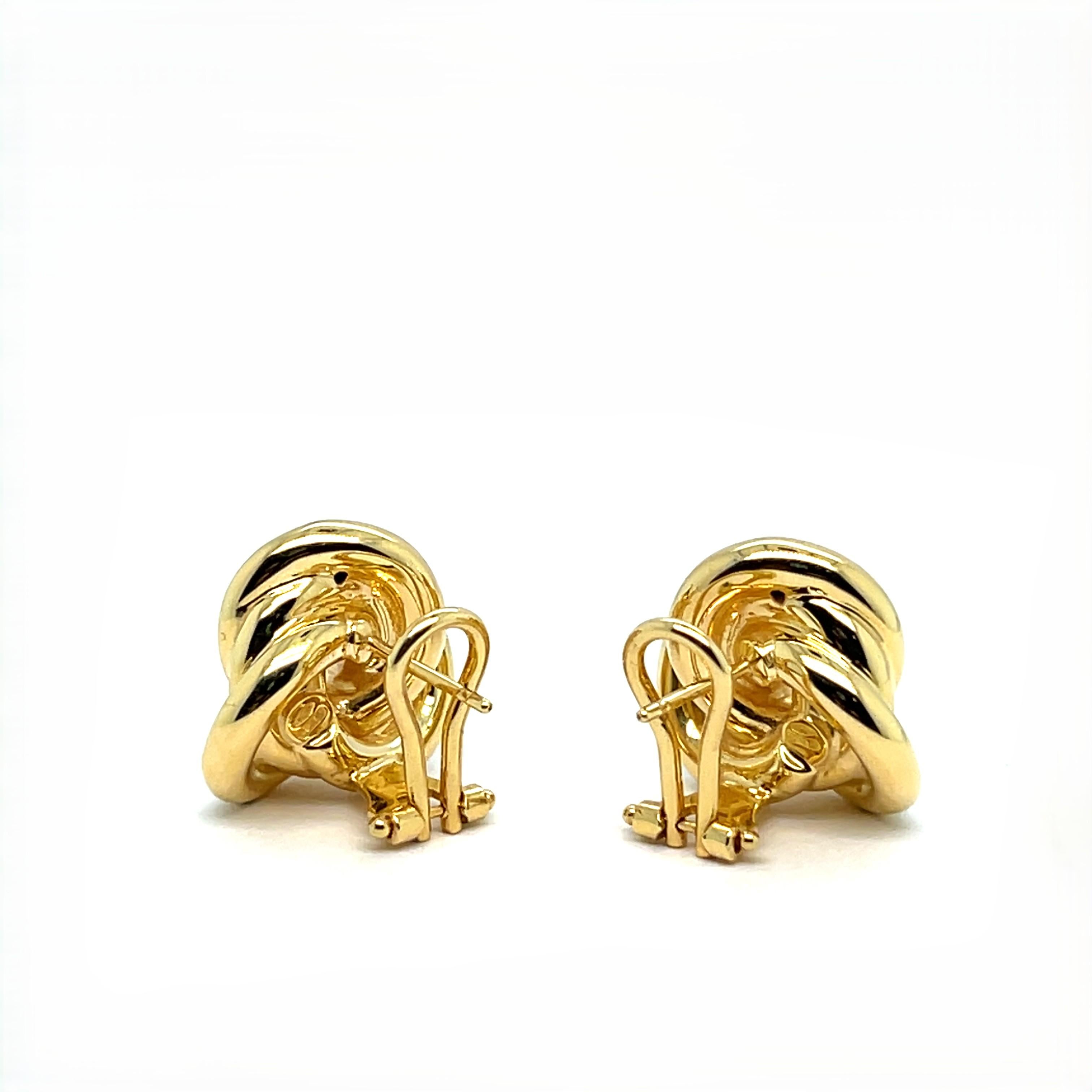 Barocco Orecchini a cerchio in oro giallo 18K con charme in vendita