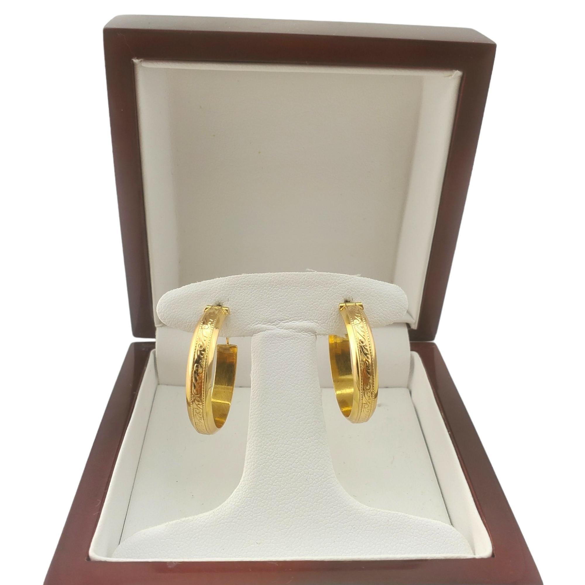 18K Yellow Gold Hoop Earrings with Scrolling Vine Design #18007 For Sale 2