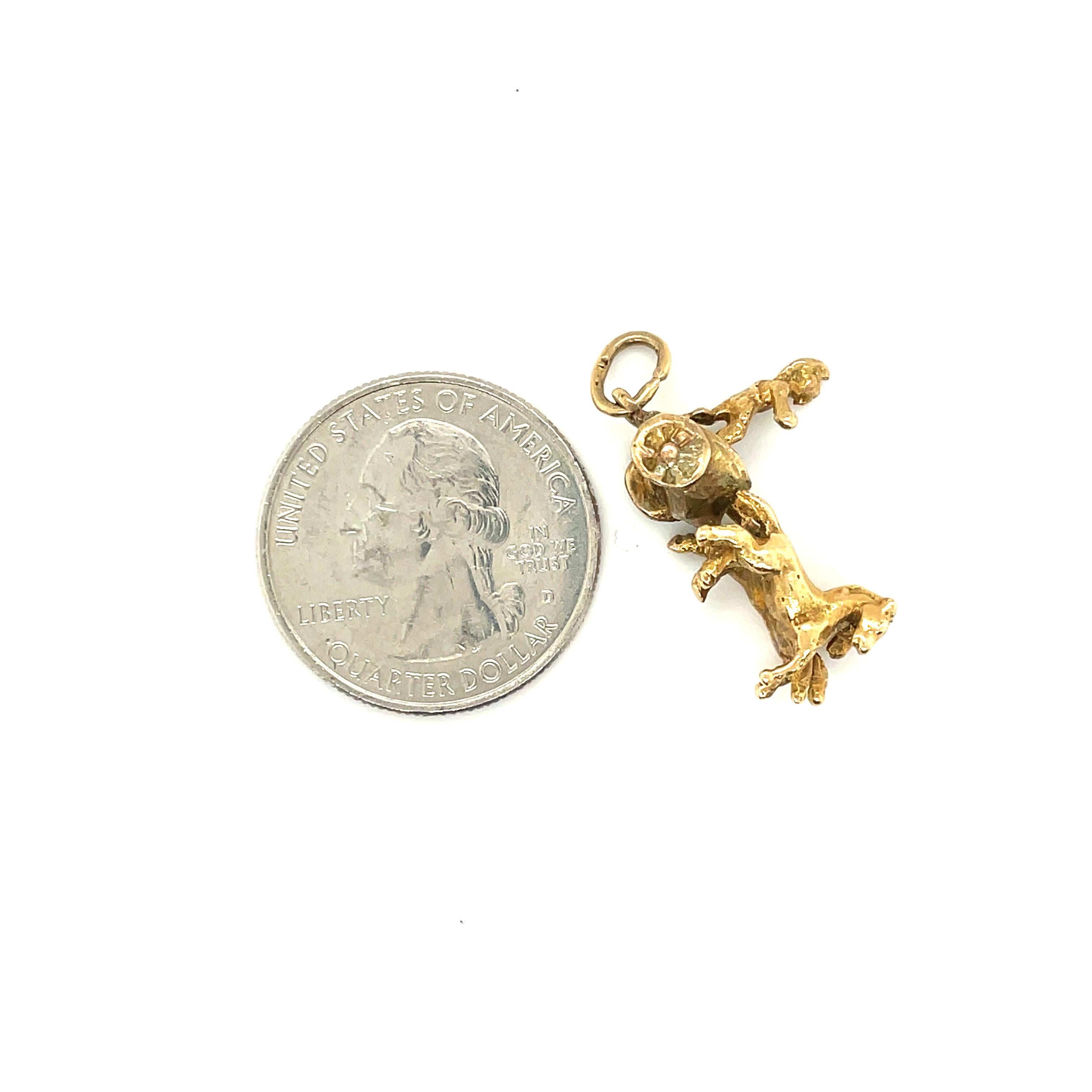 18K Yellow Gold Horse and Chariot Charm

Grams  7.2