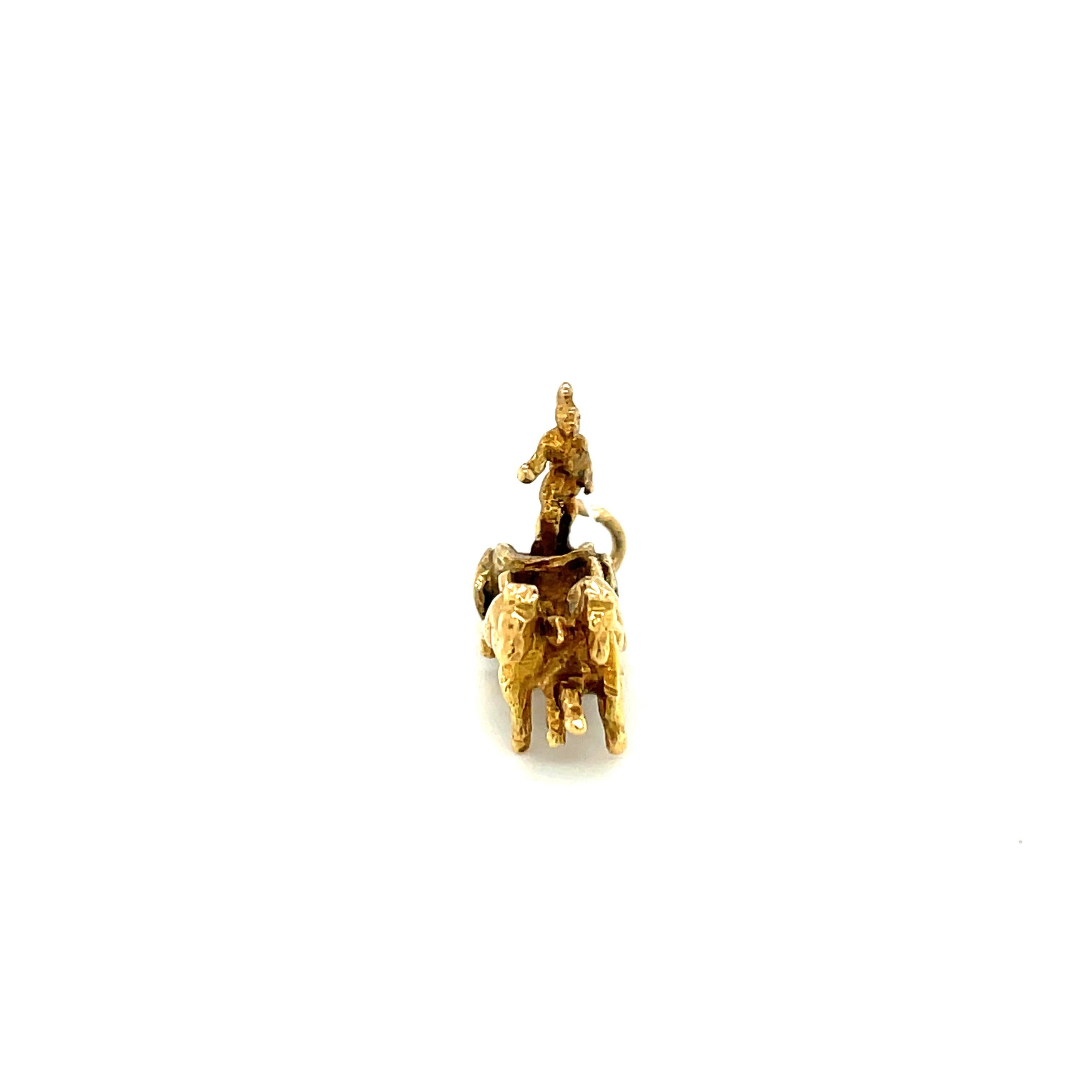 Women's or Men's 18k Yellow Gold Horse and Chariot Charm For Sale