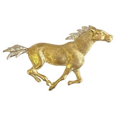 18K Yellow Gold Horse Brooch Pin w/ Diamonds