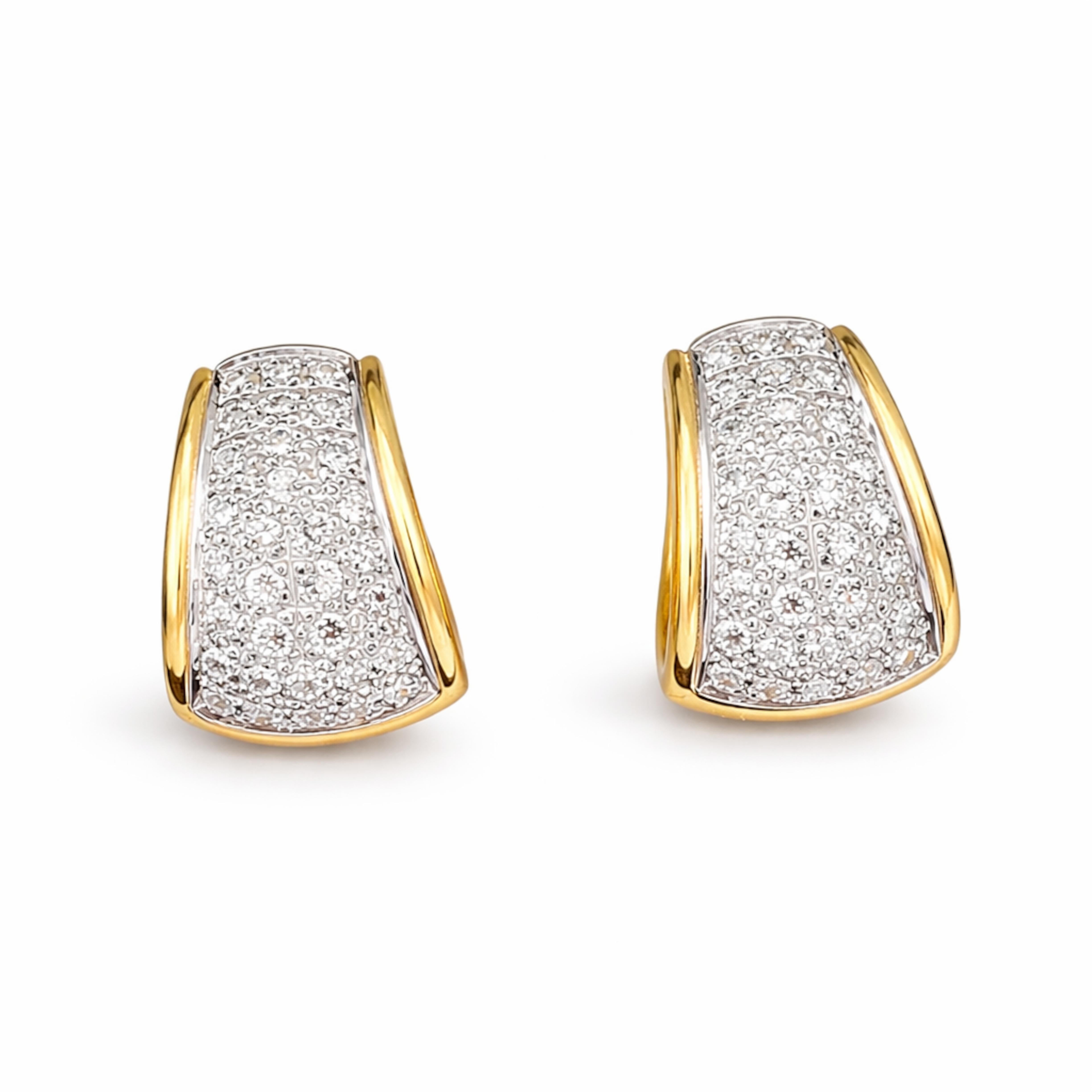 Orecchini Huggies con diamante in oro giallo 18K in vendita