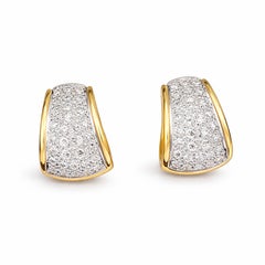 Boucles d
oreilles Huggies en or jaune 18K avec diamants