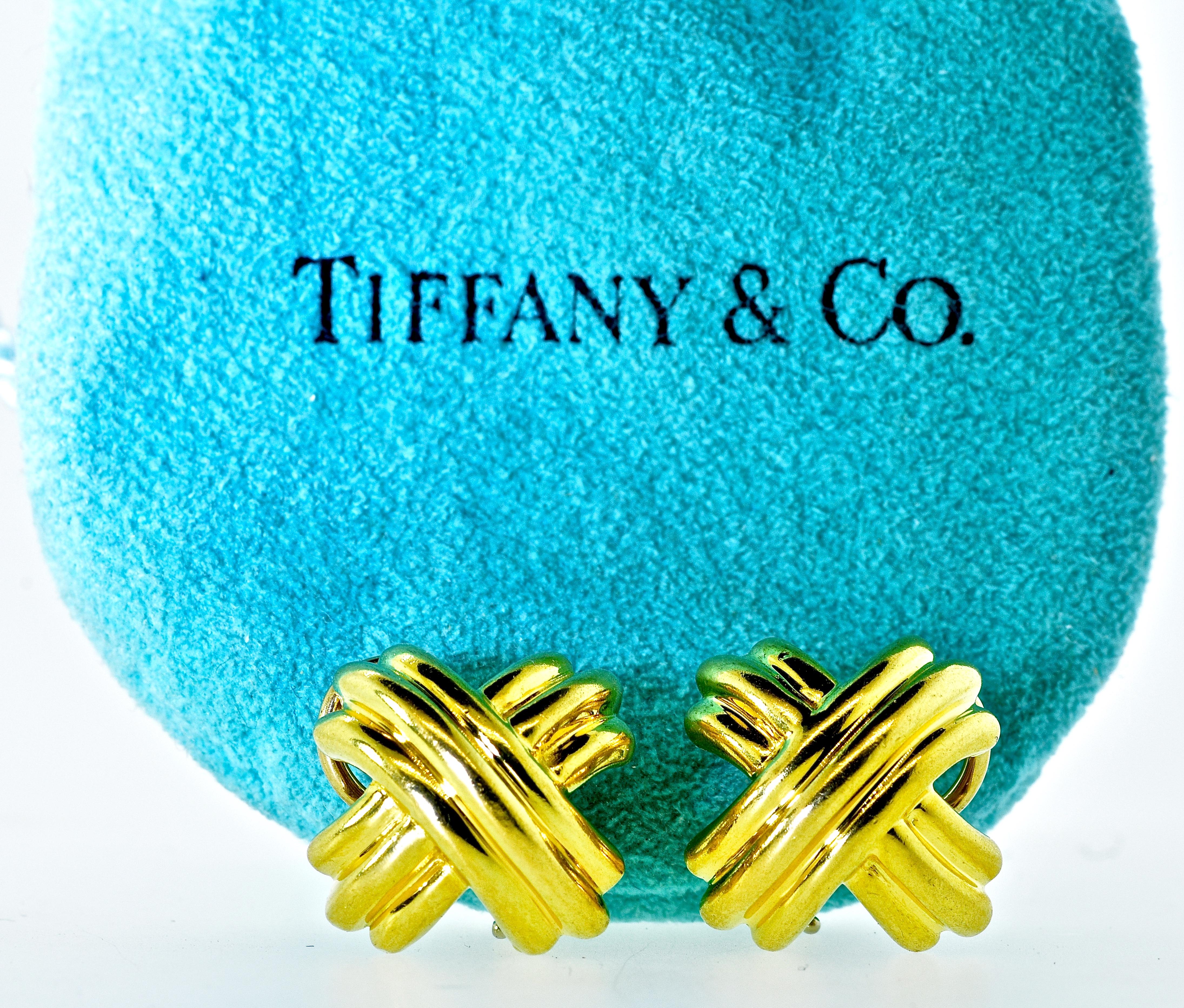 18 Karat Yellow Gold Iconic Tiffany & Co. 