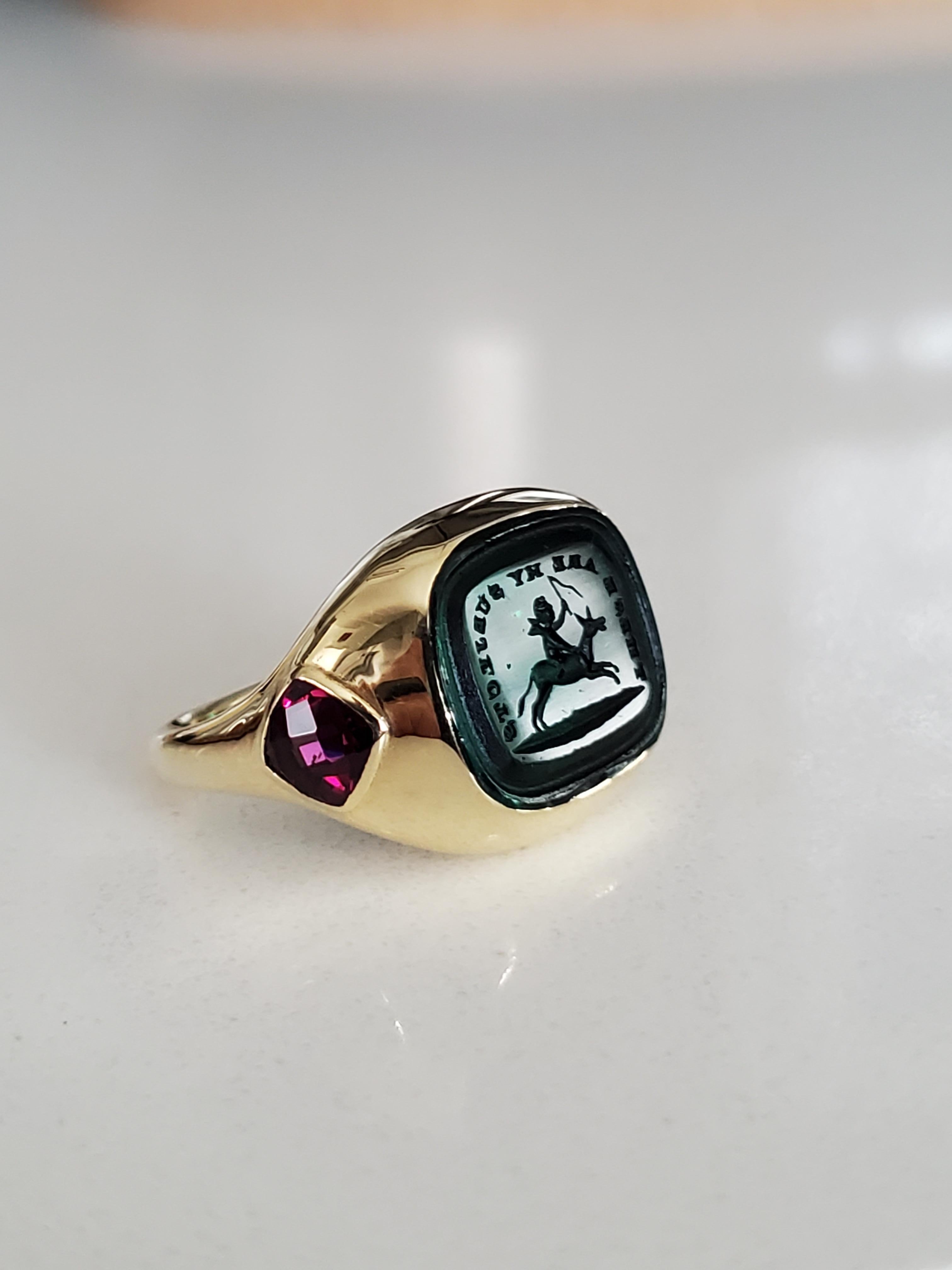 da uomo o donna Anello con firma d'amore in oro giallo 18 carati con rodolite in vendita