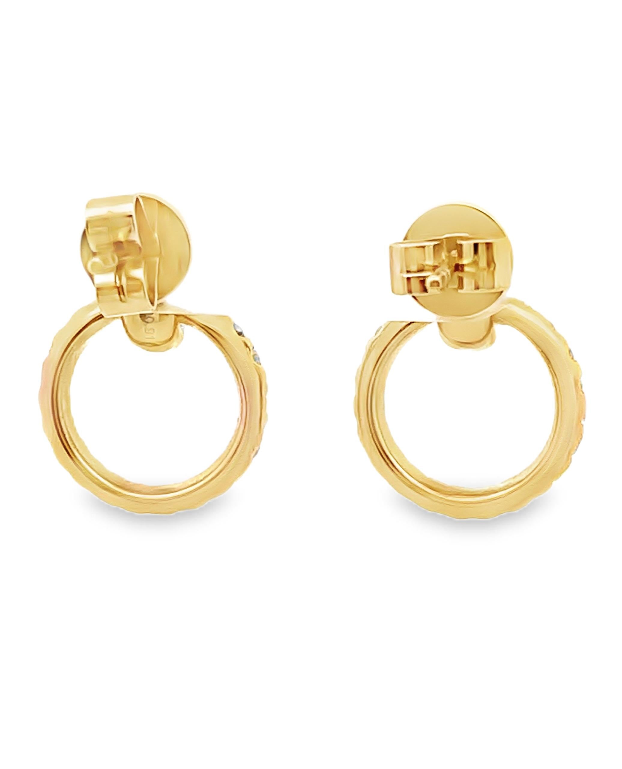Contemporary 18K Yellow Gold Circle Drop Diamond Earrings with Pushbacks For Sale