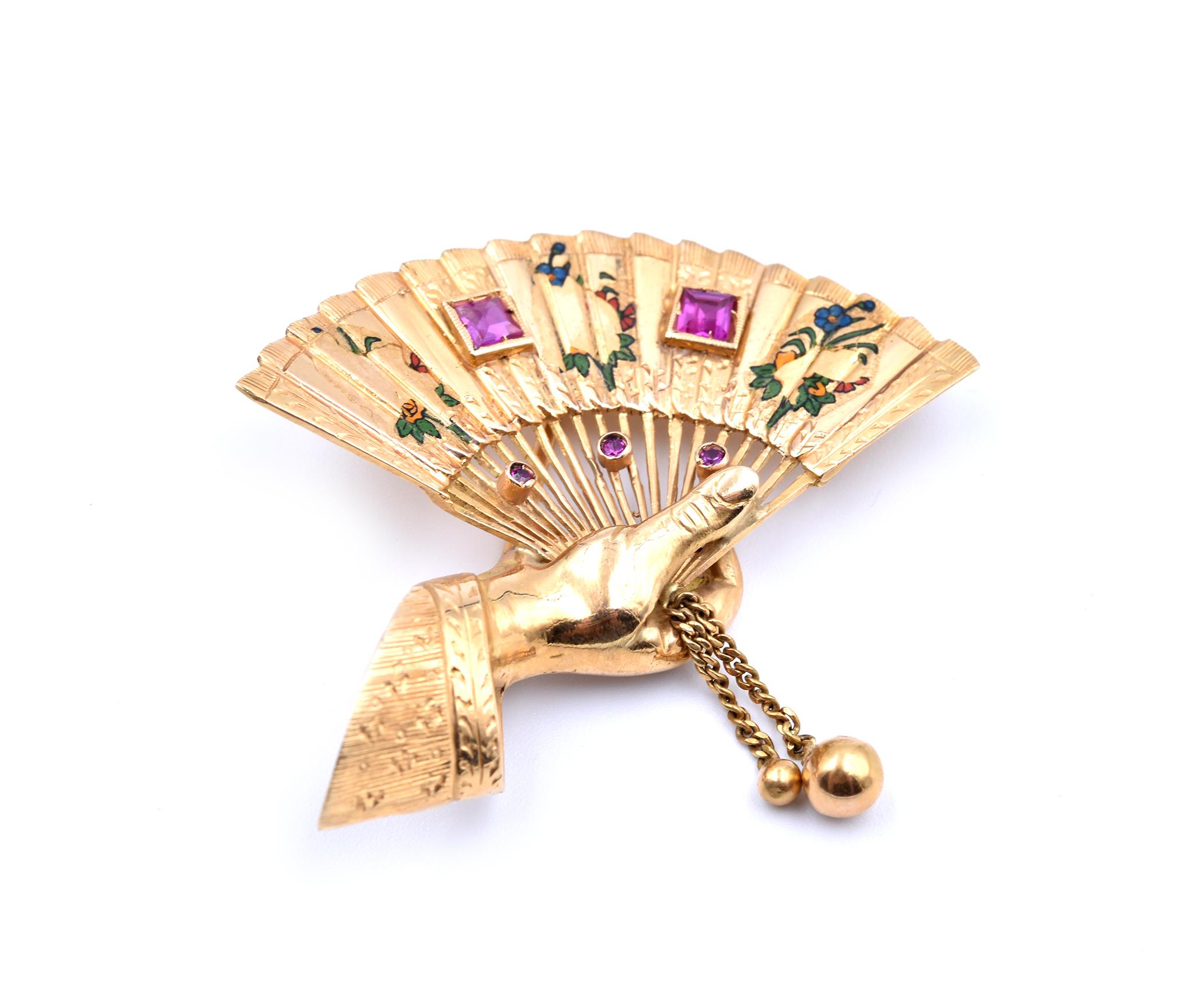 18 Karat Yellow Gold Italian Hand with Fan Pin In Excellent Condition In Scottsdale, AZ