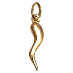 18K Yellow Gold Italian Horn Charm Pendant #25294