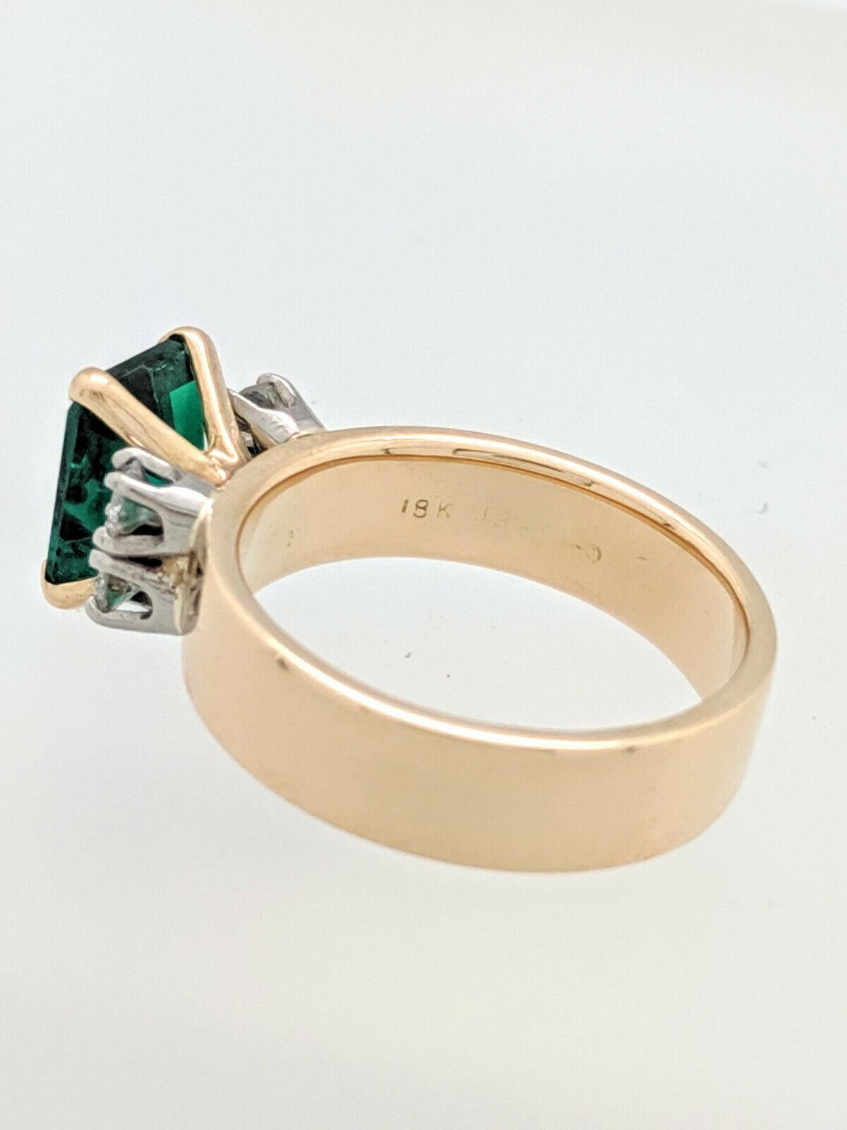 18 Karat Yellow Gold Jabel Chatham Emerald and Diamond Ring 4