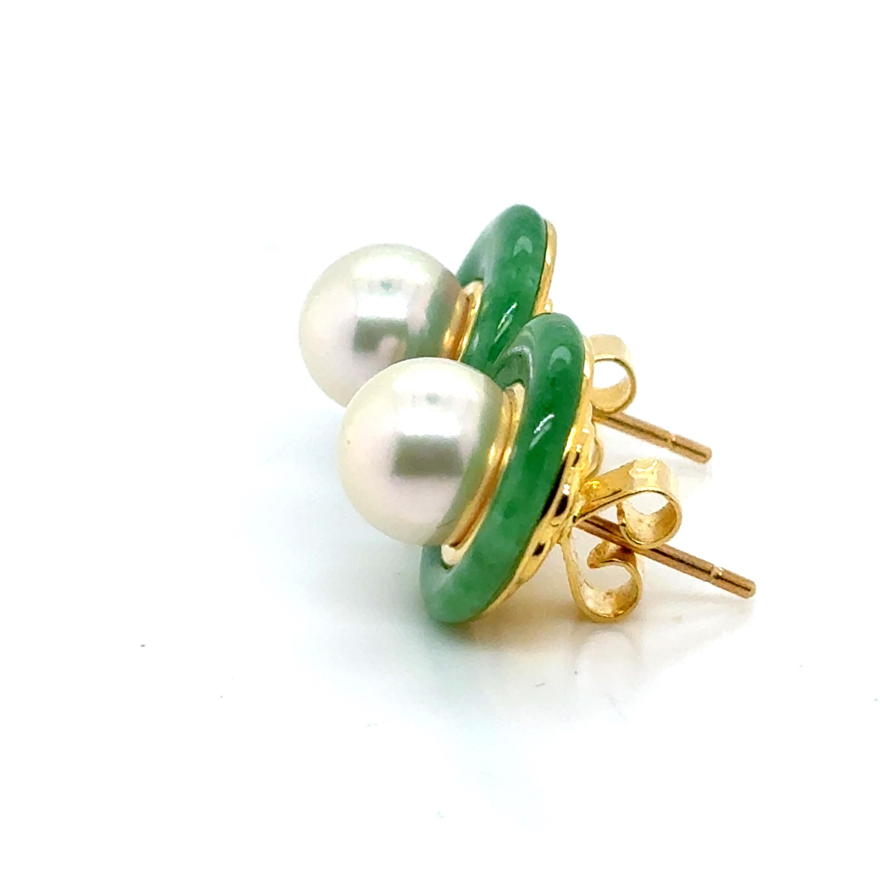 Boucles d'oreilles en or jaune 18k Jade et perles en vente 4