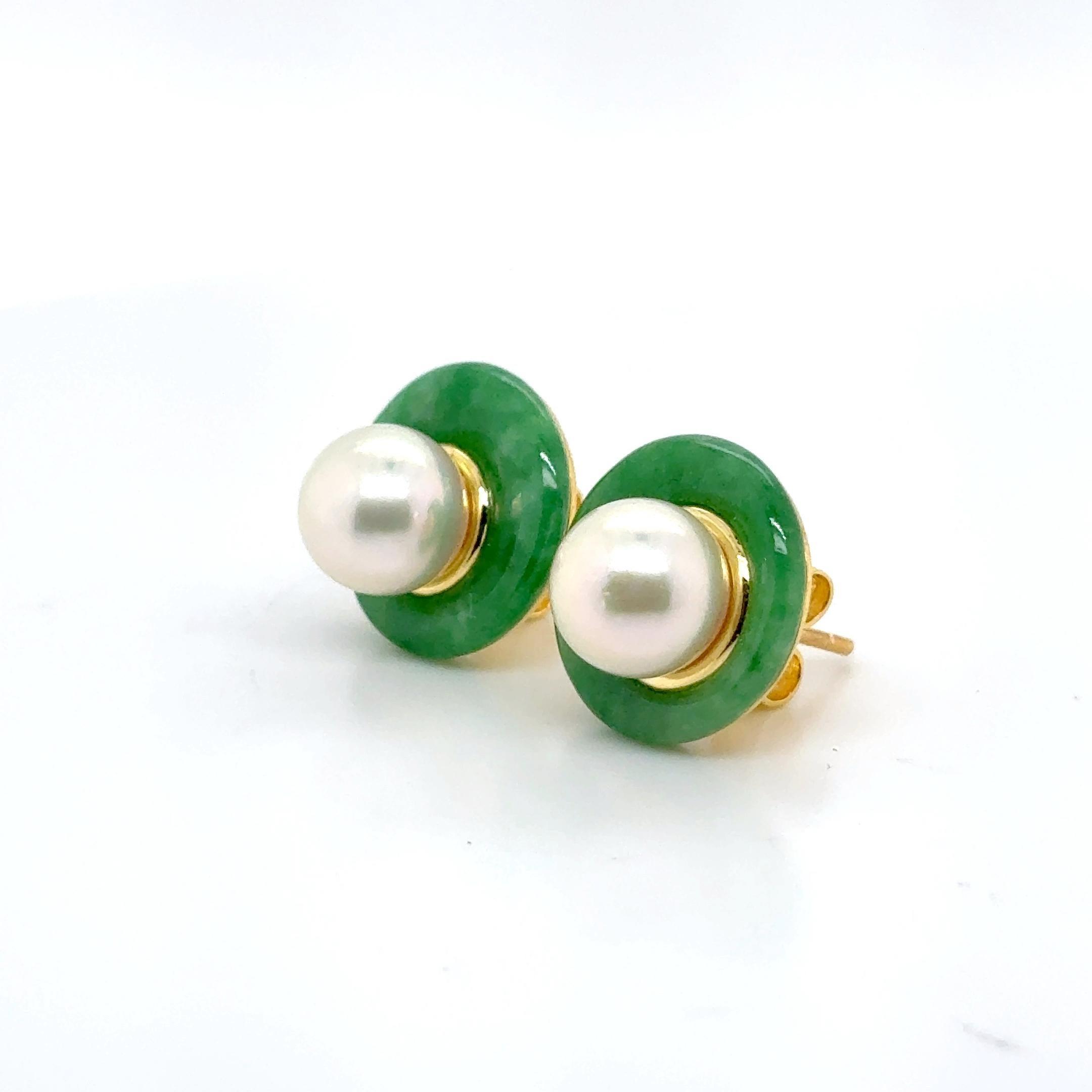 Boucles d'oreilles en or jaune 18k Jade et perles en vente 7