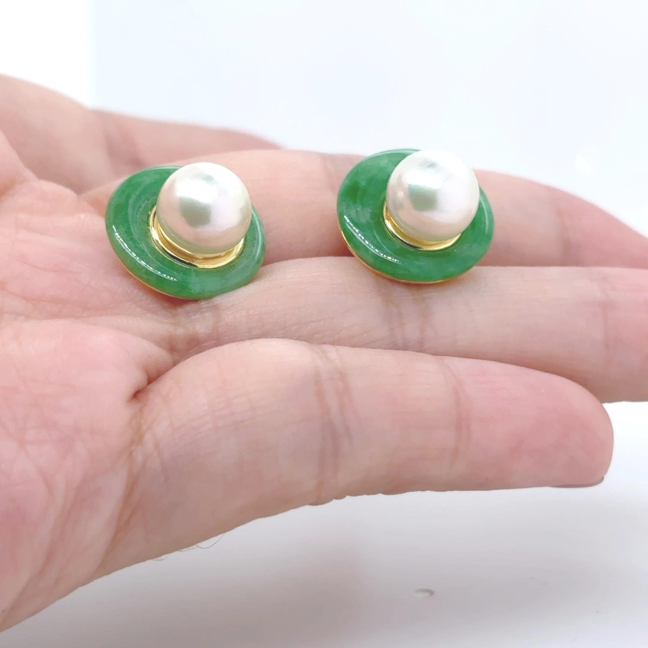 Contemporain Boucles d'oreilles en or jaune 18k Jade et perles en vente