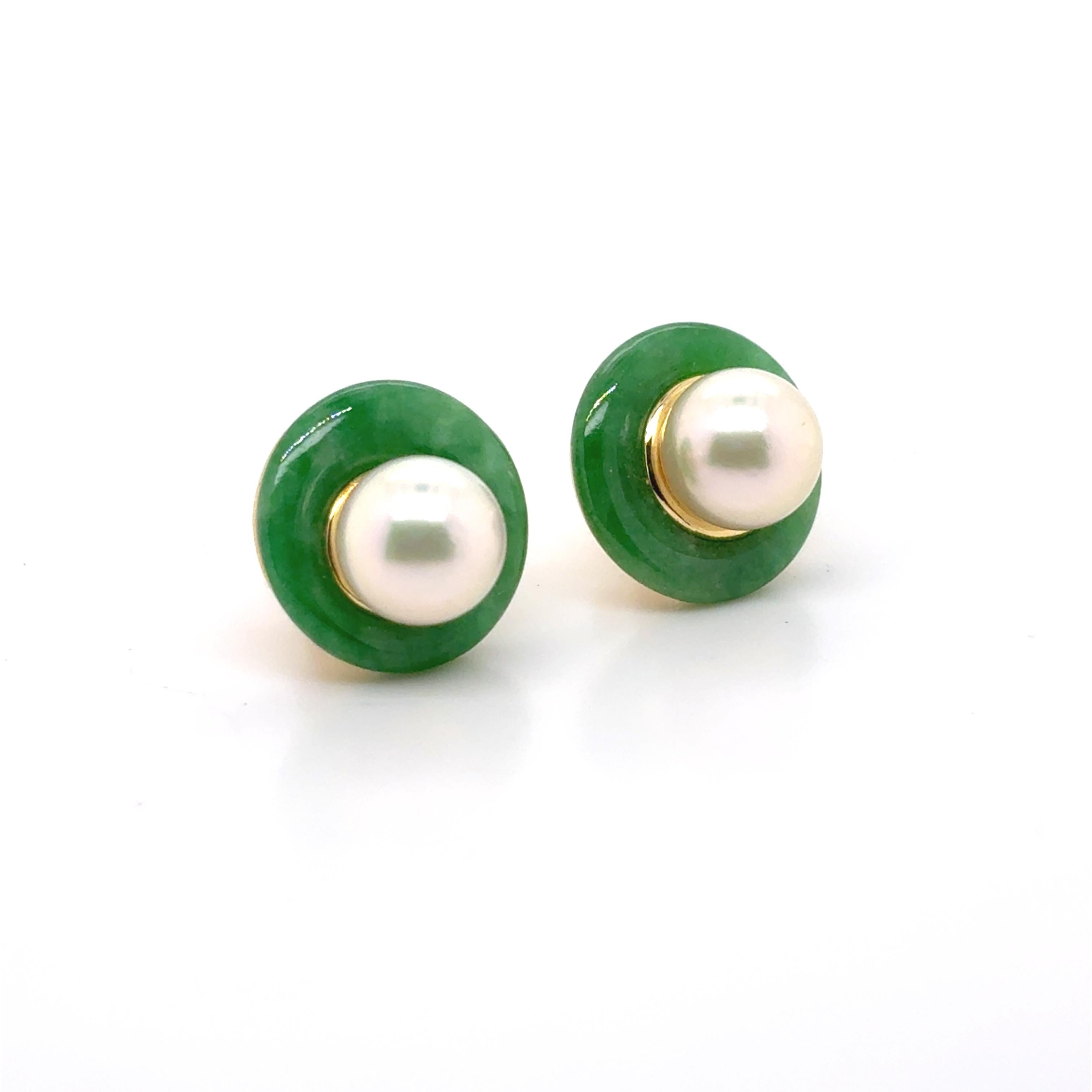 Boucles d'oreilles en or jaune 18k Jade et perles en vente 1