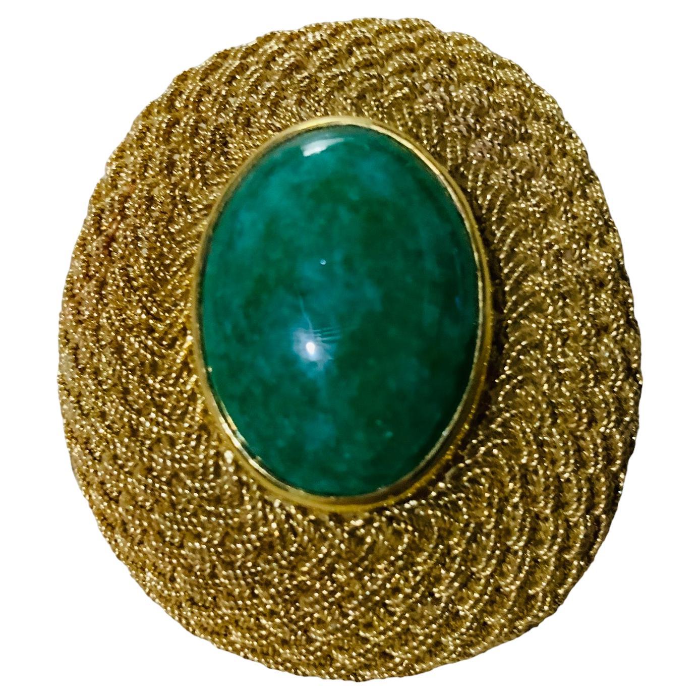 18K Yellow Gold Jade Brooch For Sale