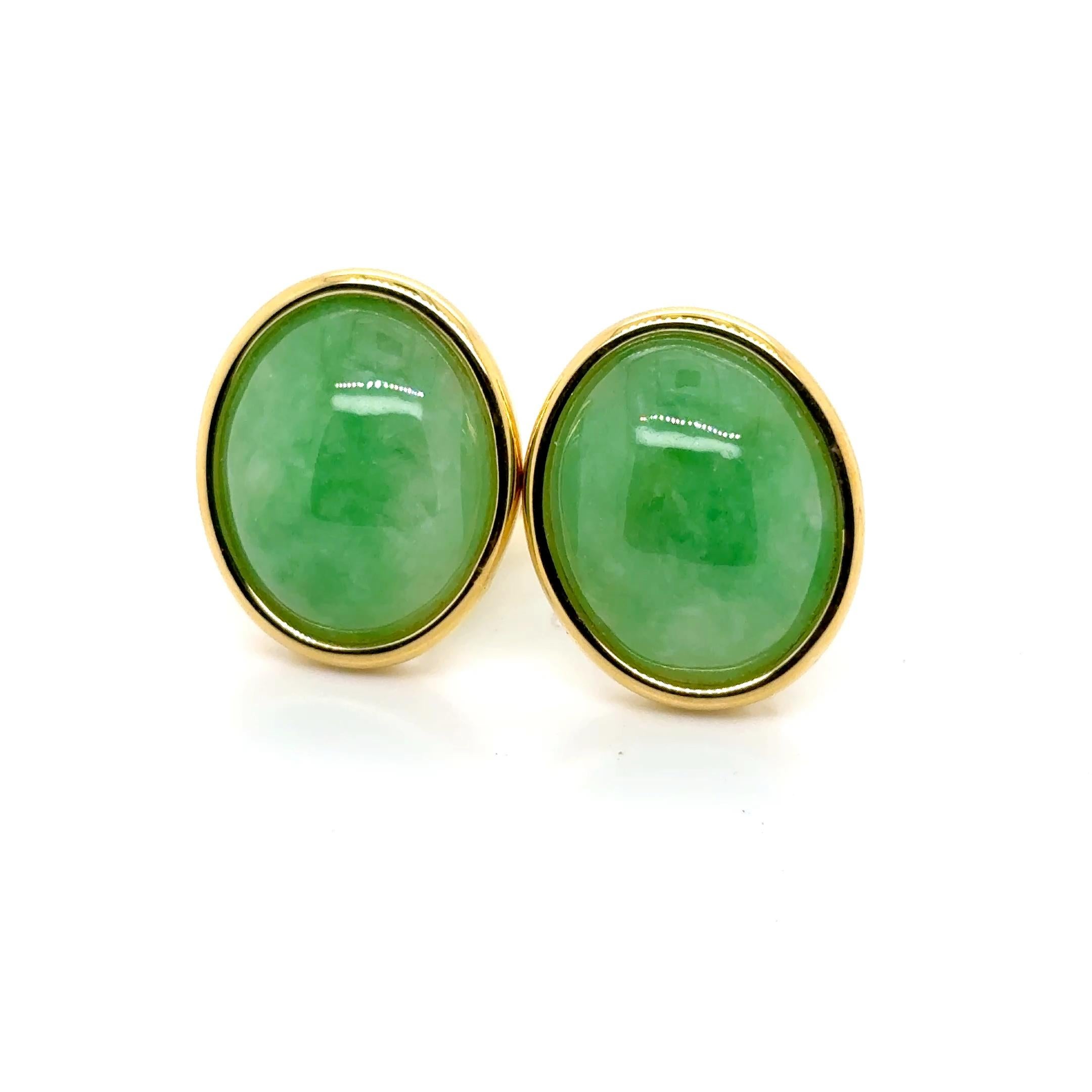 Orecchini di giada in oro giallo 18K in vendita 2