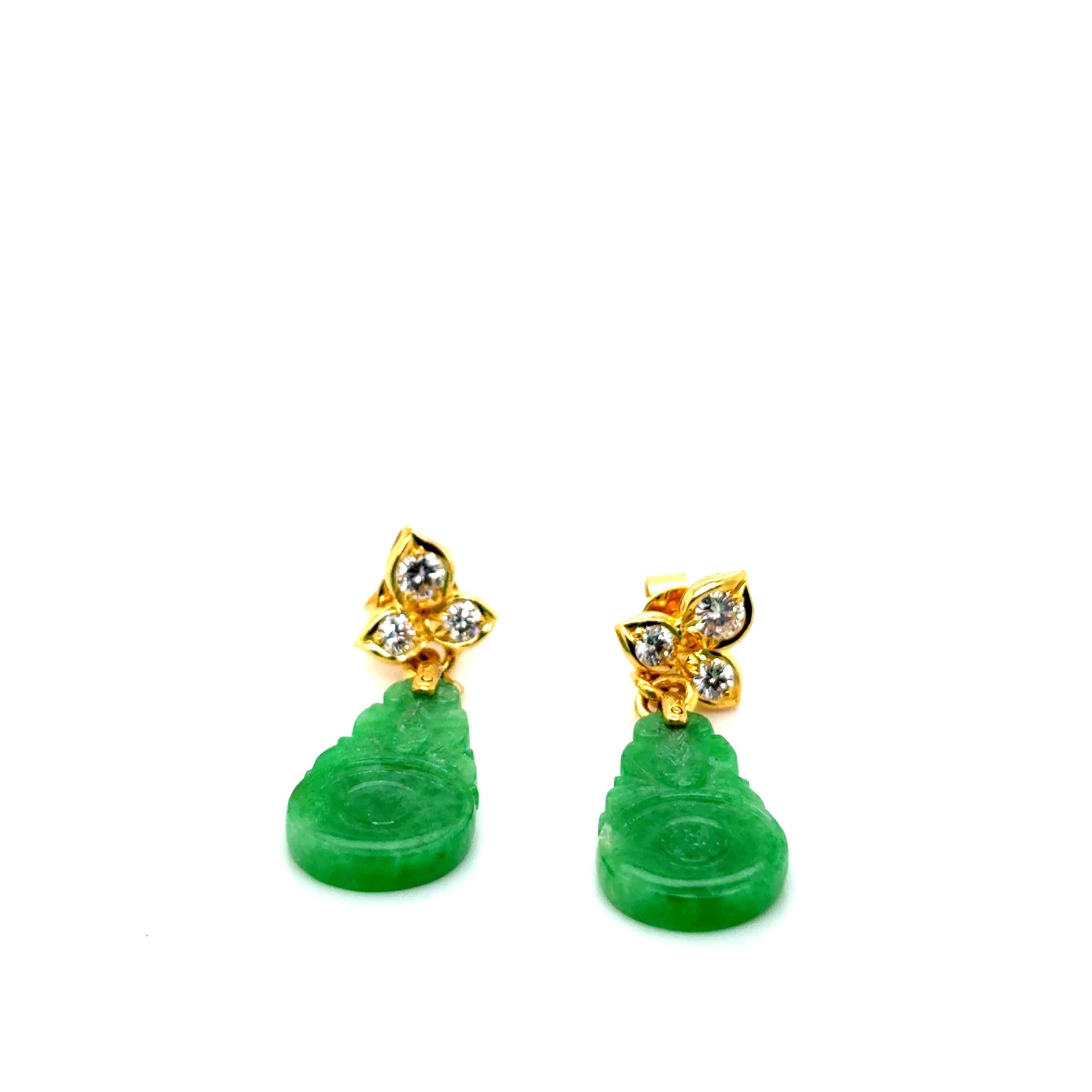 Boucles d'oreilles en or jaune 18k Jade Feuille Diamant en vente 2