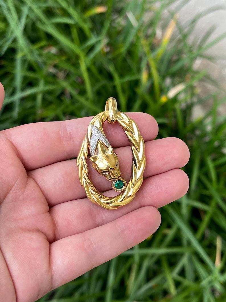 18K Yellow Gold Jaguar Pendant  CZ Diamond V Cut Cat Necklace 750 Gold In New Condition For Sale In Jupiter, FL