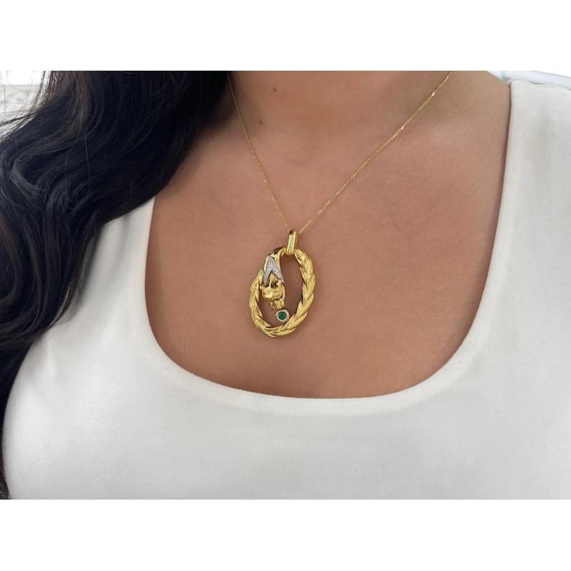 18K Yellow Gold Jaguar Pendant  CZ Diamond V Cut Cat Necklace 750 Gold For Sale 2