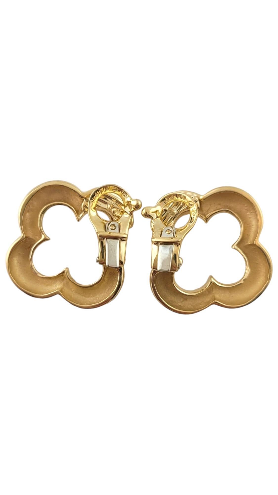 18K Yellow Gold Jean Vitale Clover Earrings #17398 In Good Condition For Sale In Washington Depot, CT