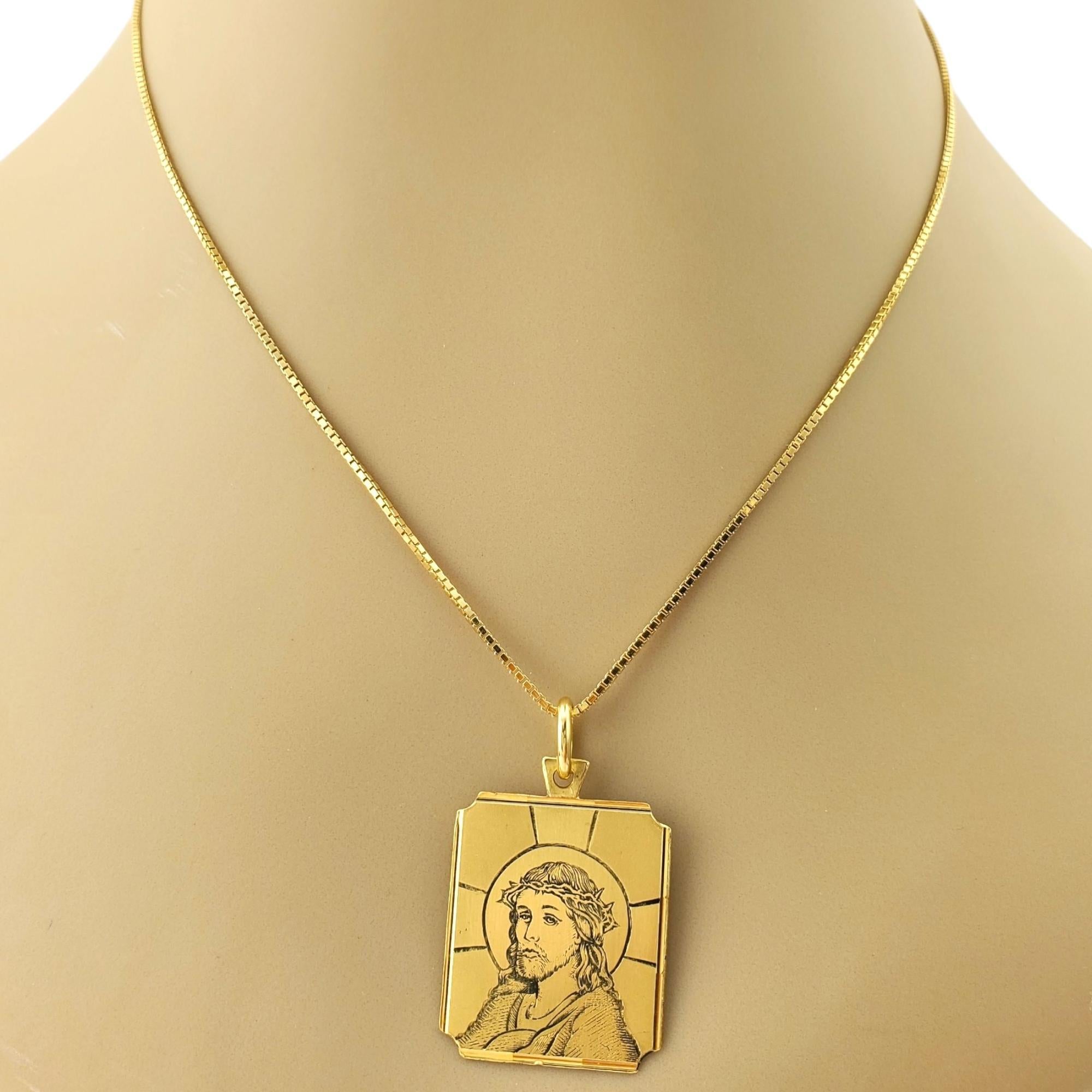 18k gold jesus pendant