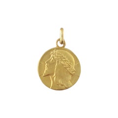 18K Yellow Gold Jesus Disc Pendant