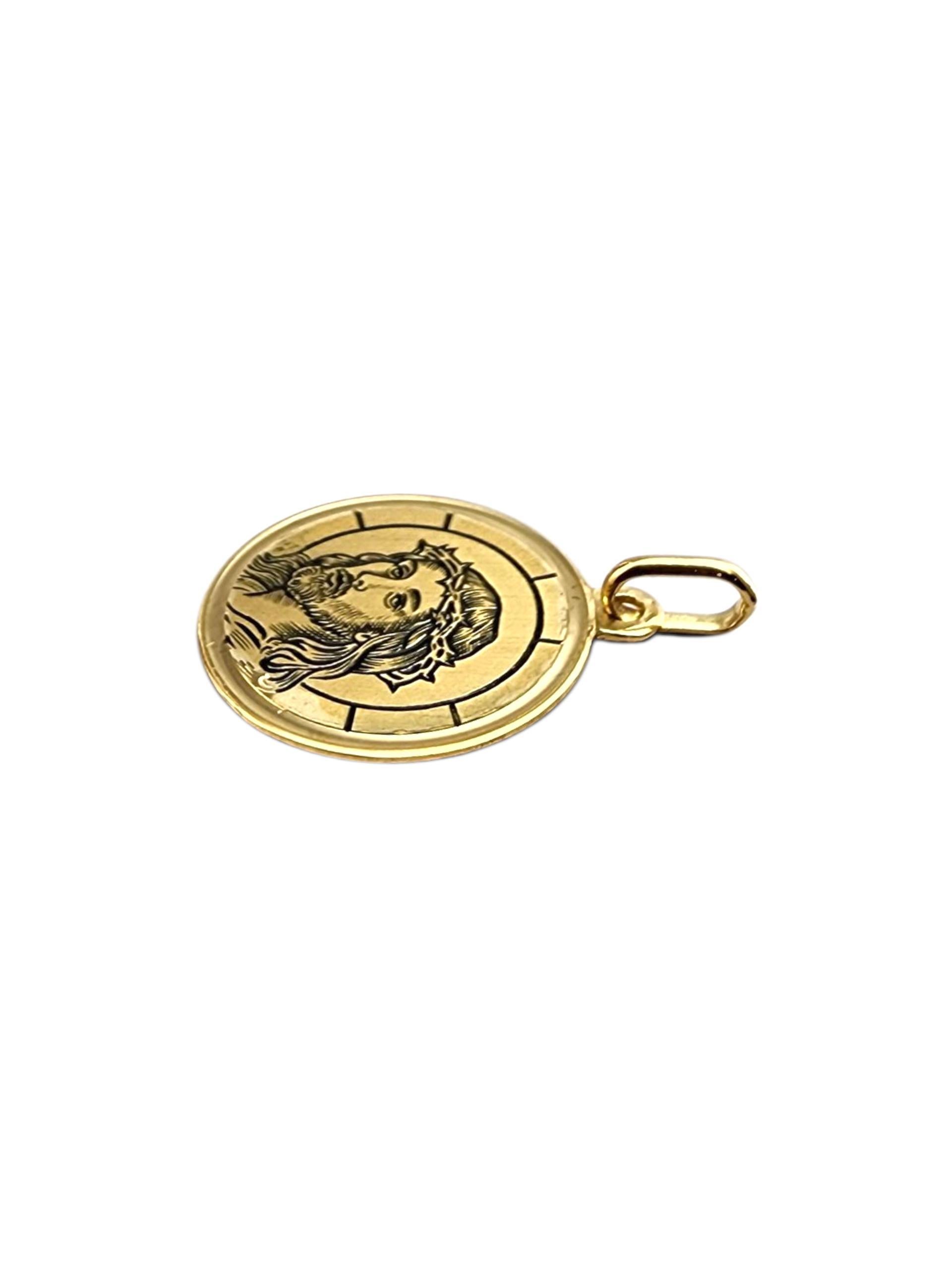 18K Gelbgold Jesus von Nazareth Anhänger #22334 im Zustand „Gut“ im Angebot in Washington Depot, CT